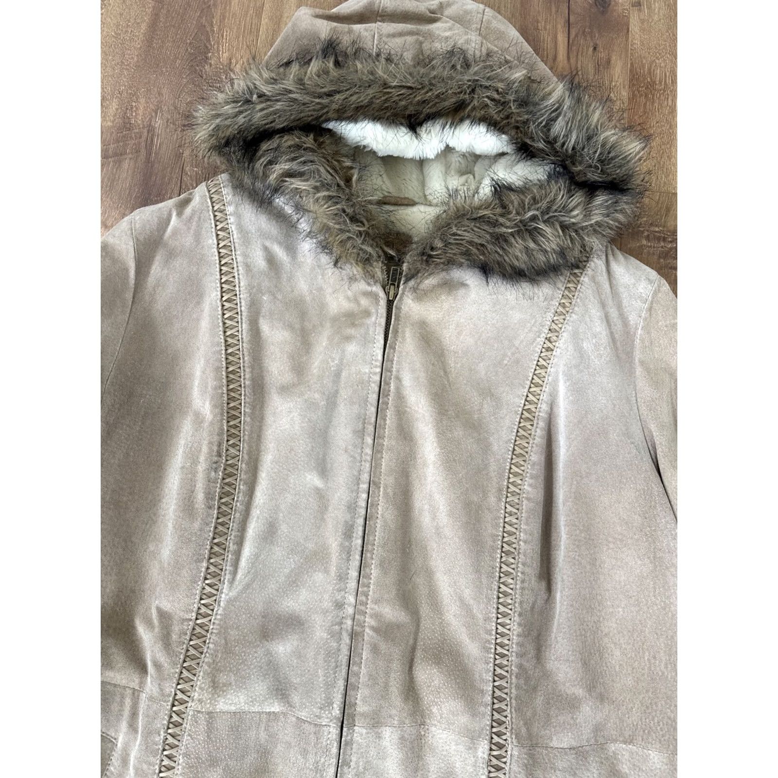 Vintage Wilsons Leather Parka Coat Jacket Long Sleeve Fur Trim Belted Brown Faux Fur Lined Leather 2XL Womens Outer Shell Leather Coat Styles Parka Womens XXL Size XXL / US 16-18 / IT 52-54 - 2 Thumbnail