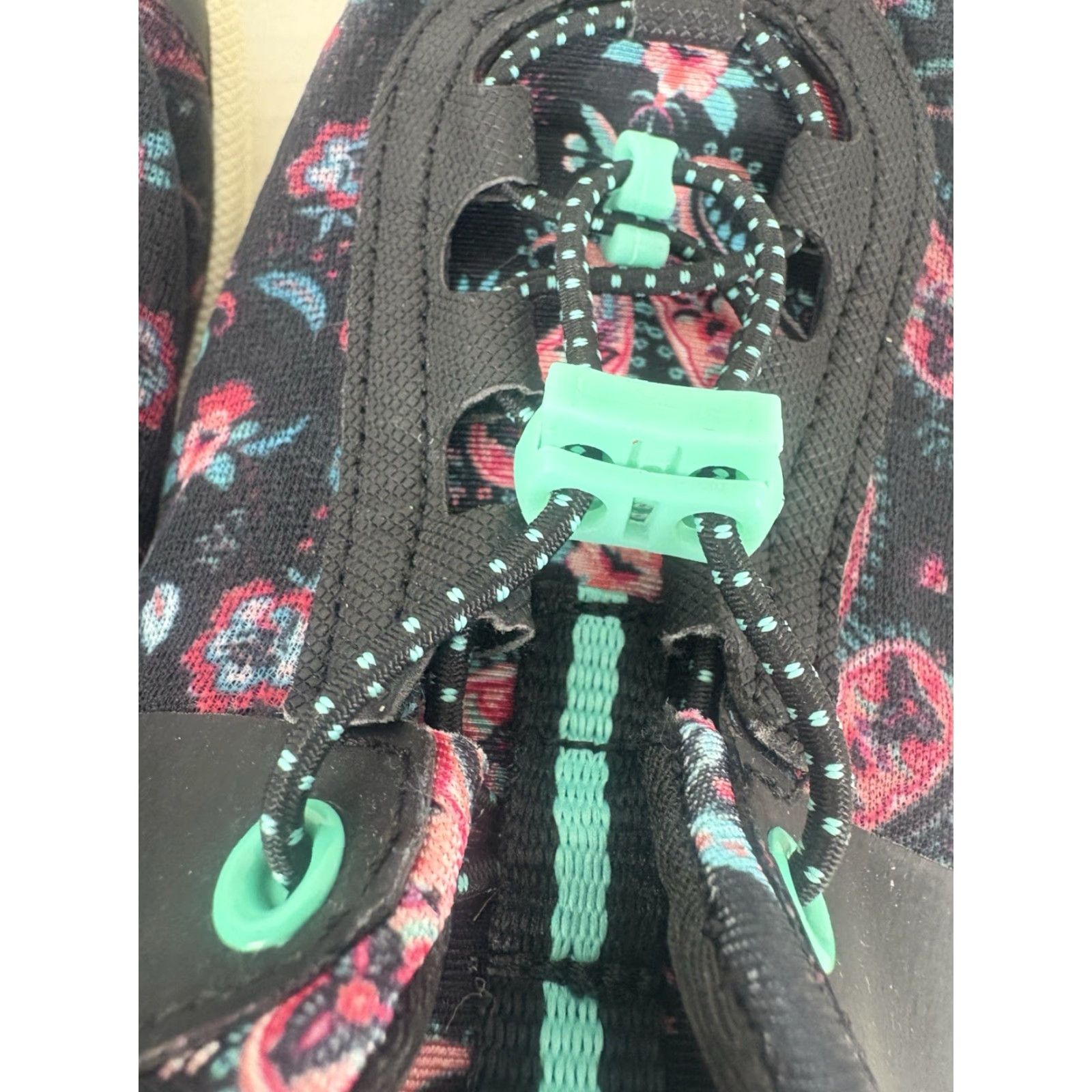 Lands' End Lands’ End Slip-On Sneakers Womens Size 8B Black Paisley Drawstring Dress Casual Comfort Shoes Size US 8 / IT 38 - 6 Thumbnail