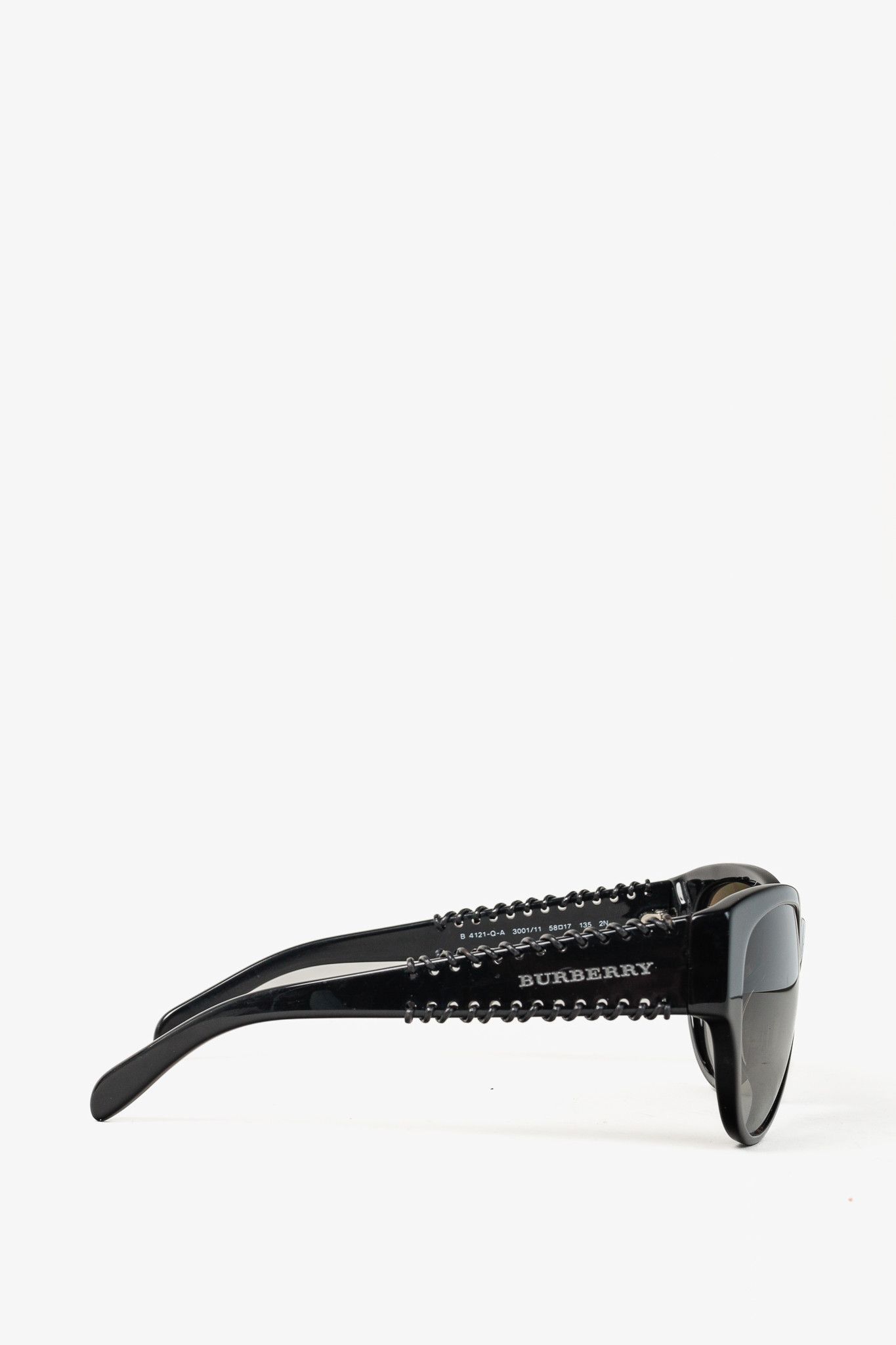 Burberry Burberry SS/12 B-4121-Q-A Cat Eye Whipstitch Sunglasses Size ONE SIZE - 4 Thumbnail