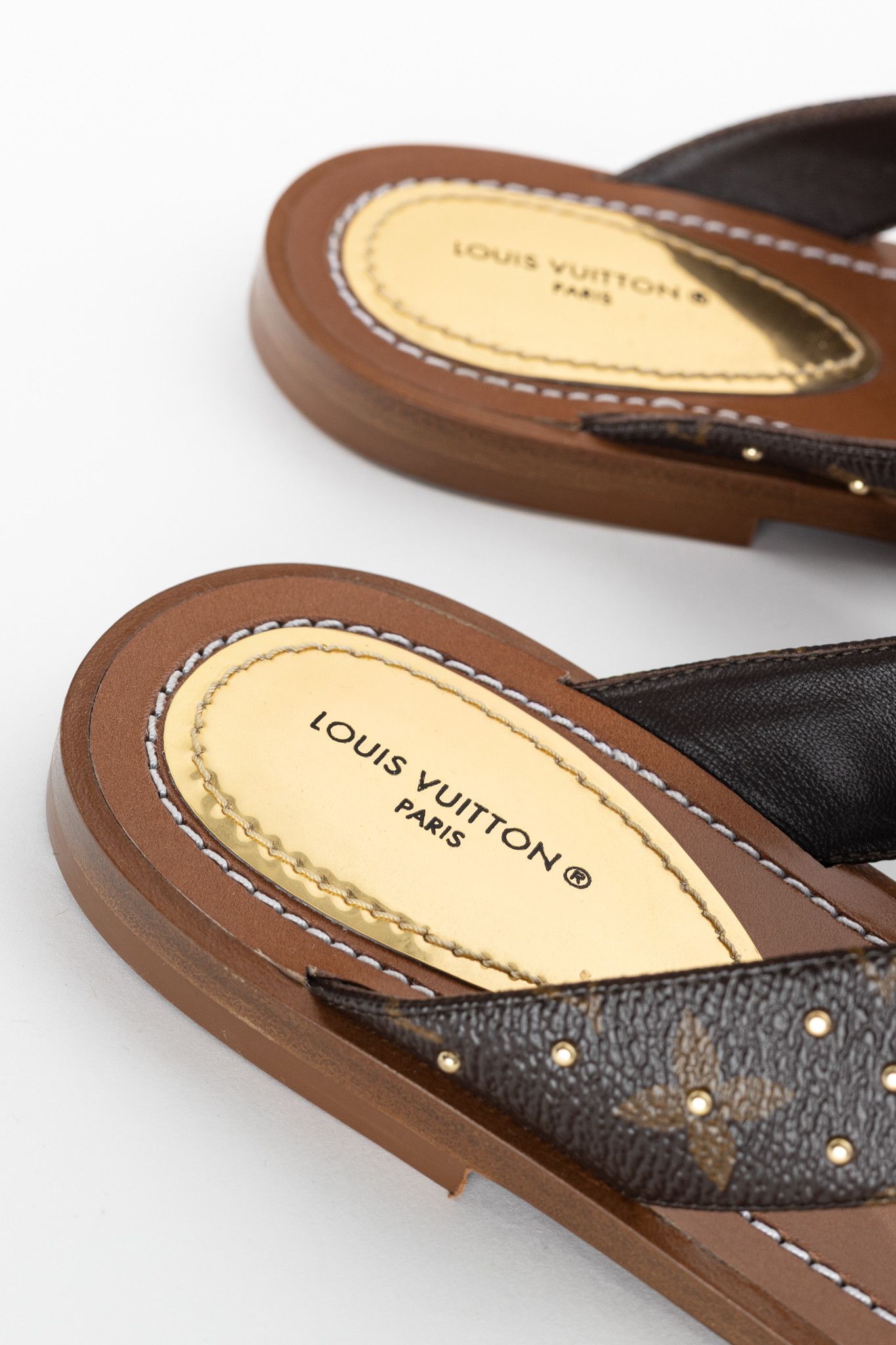 Louis Vuitton Louis Vuitton Sunny Monogram Studded Flat Thong Sandals Size US 8.5 / IT 38.5 - 11 Thumbnail