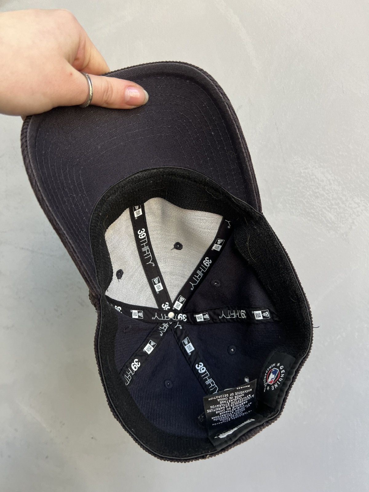 New York Yankees New York Yankees sun faded y2k hat cap Size ONE SIZE - 8 Thumbnail