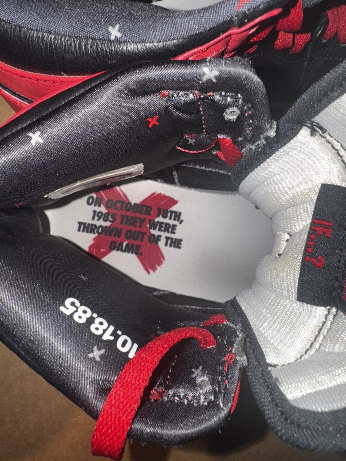 Jordan Brand 2011 BANNED JORDAN 1 (RARE) Size US 10.5 / EU 43-44 - 8 Thumbnail