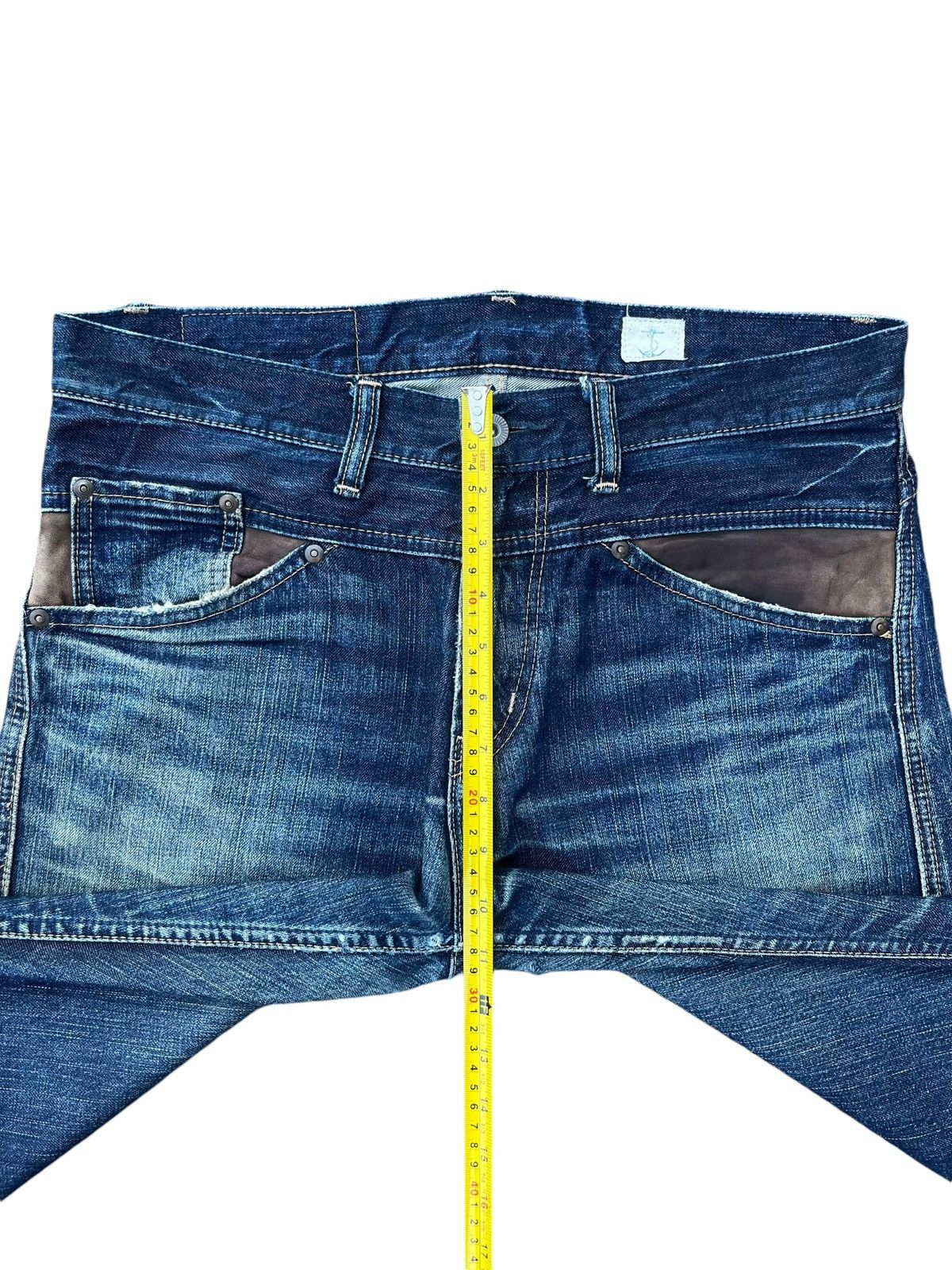 Designer × Nepenthes × URBAN RESEARCH DOORS Vintage Urban Research Blue Monark Frayed Leg Straight Jeans Size US 32 / EU 48 - 14 Thumbnail