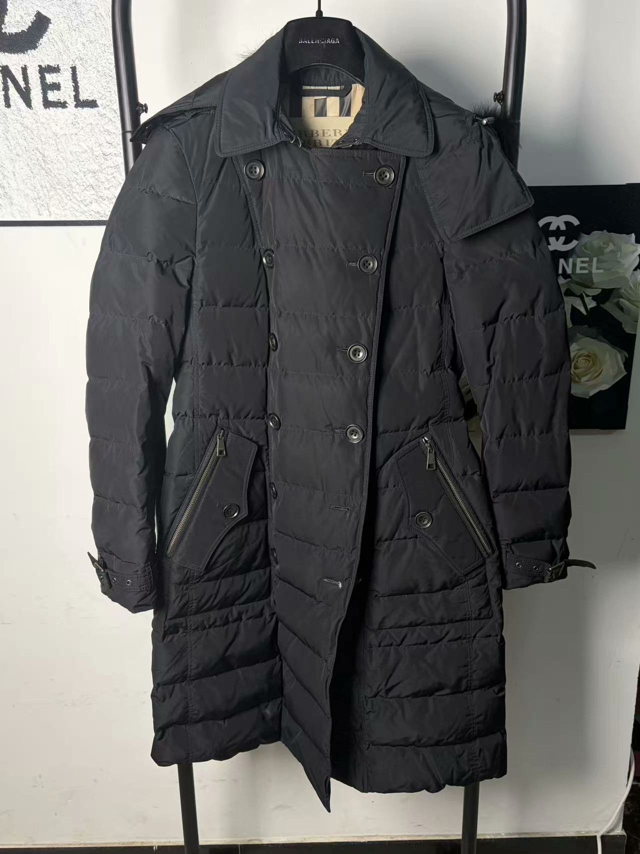 Burberry Burberry Down Black Down Jacket M Women Size M / US 6-8 / IT 42-44 - 1 Thumbnail