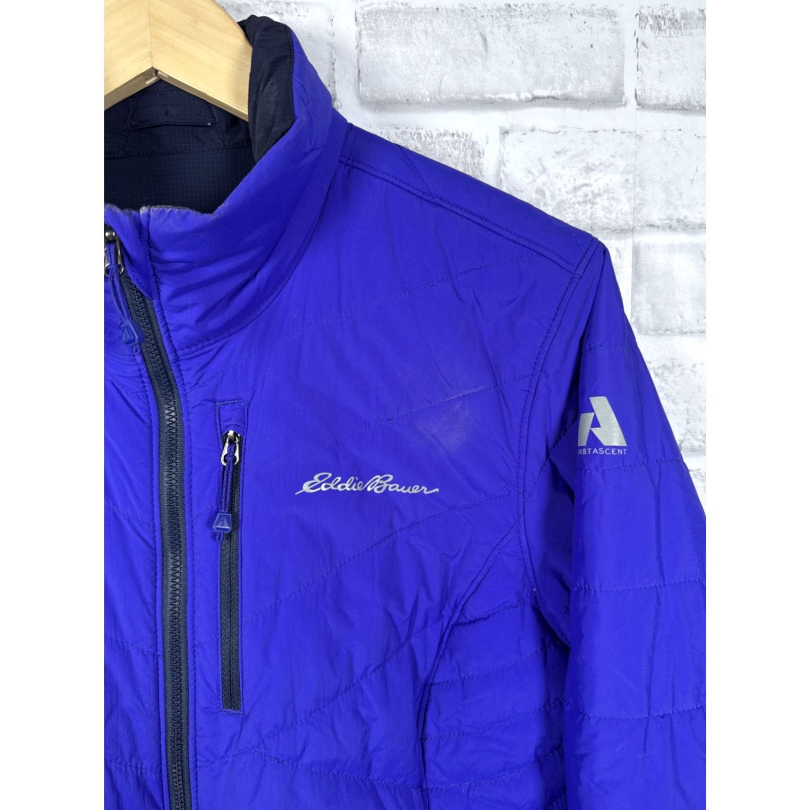 Eddie Bauer Eddie Bauer First Ascent Jacket Reversible Purple/blue Navy Womens M Size M / US 6-8 / IT 42-44 - 2 Thumbnail