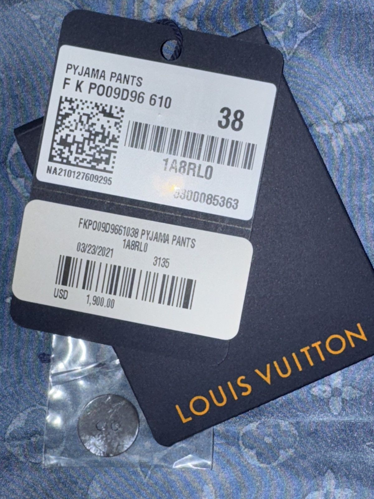 Louis Vuitton Louis Vuitton SS21 Washed Silk Monogram, IT38 Size 26" / US 2 / IT 38 - 15 Thumbnail