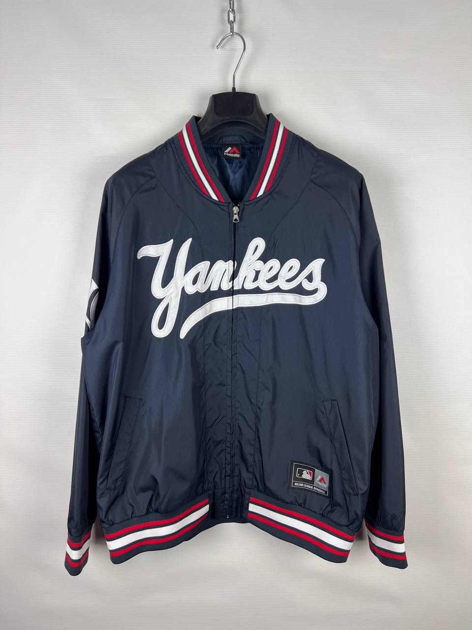 New York Yankees New York Yankees Majestic bomber jacket size XL Size US XL / EU 56 / 4 - 1 Thumbnail
