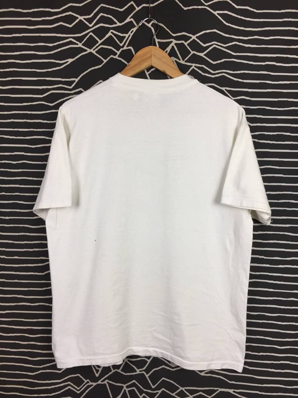 Vintage Vtg 90s Sabra Field Apple Tree In Winter Single Stitch Tee Size US L / EU 52-54 / 3 - 10 Thumbnail