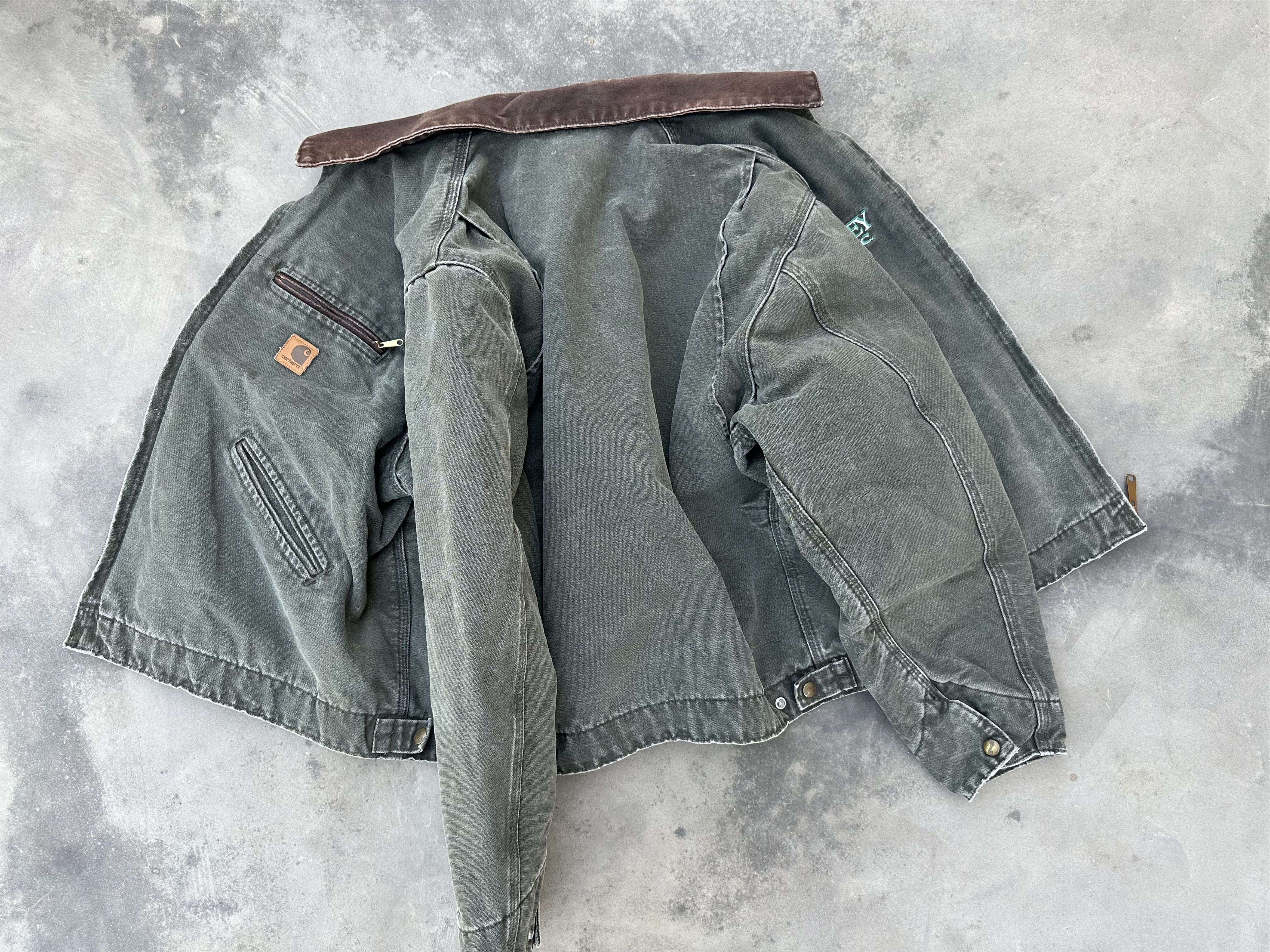 Carhartt Vintage Carhartt J97 Detroit Jacket in Moss Green. Size US XL / EU 56 / 4 - 5 Thumbnail