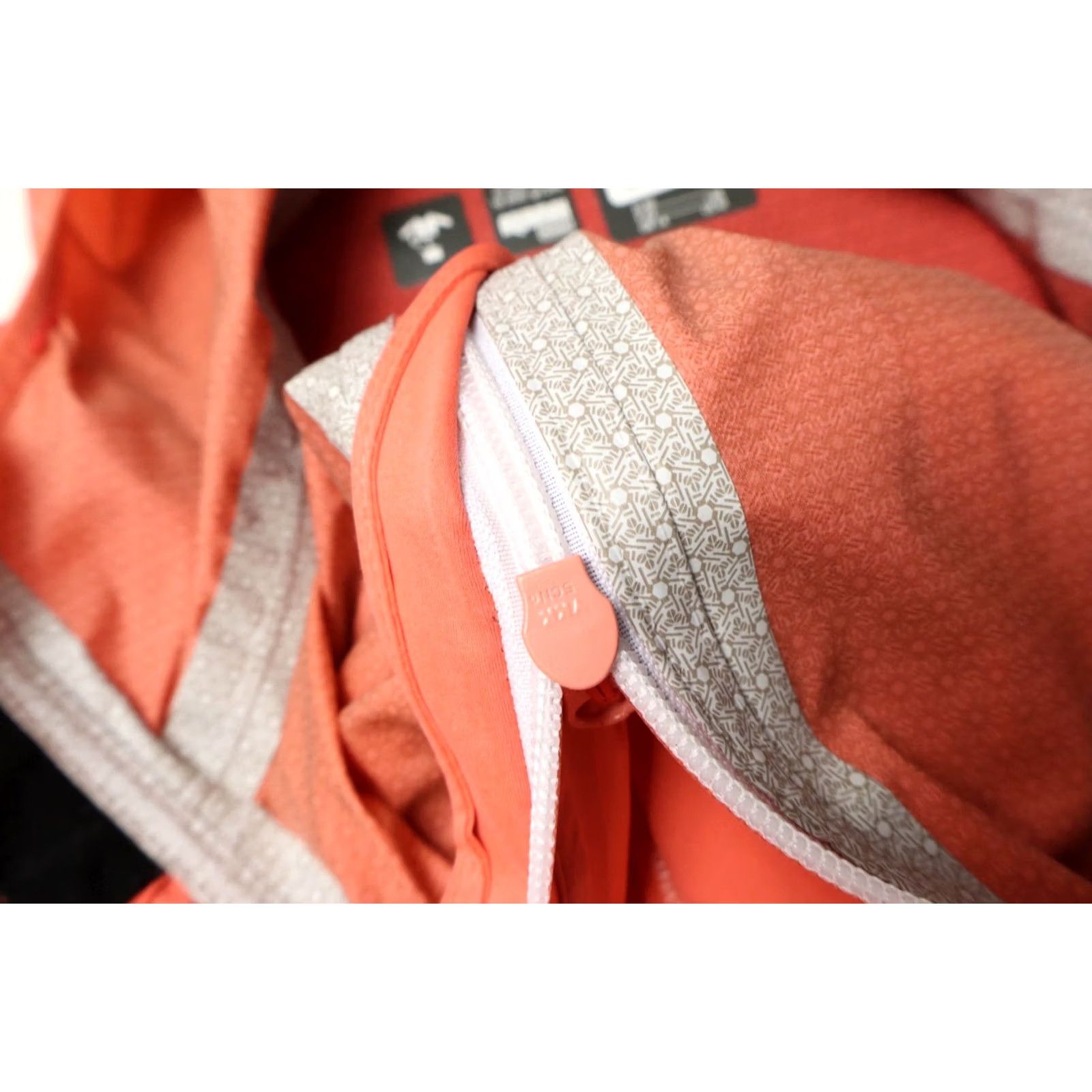 Vintage MCKINLEY Aqvamax Premium Jacket Women's UK 14 Orange Full Zip Hooded Waterproof Size XL / US 12-14 / IT 48-50 - 6 Thumbnail