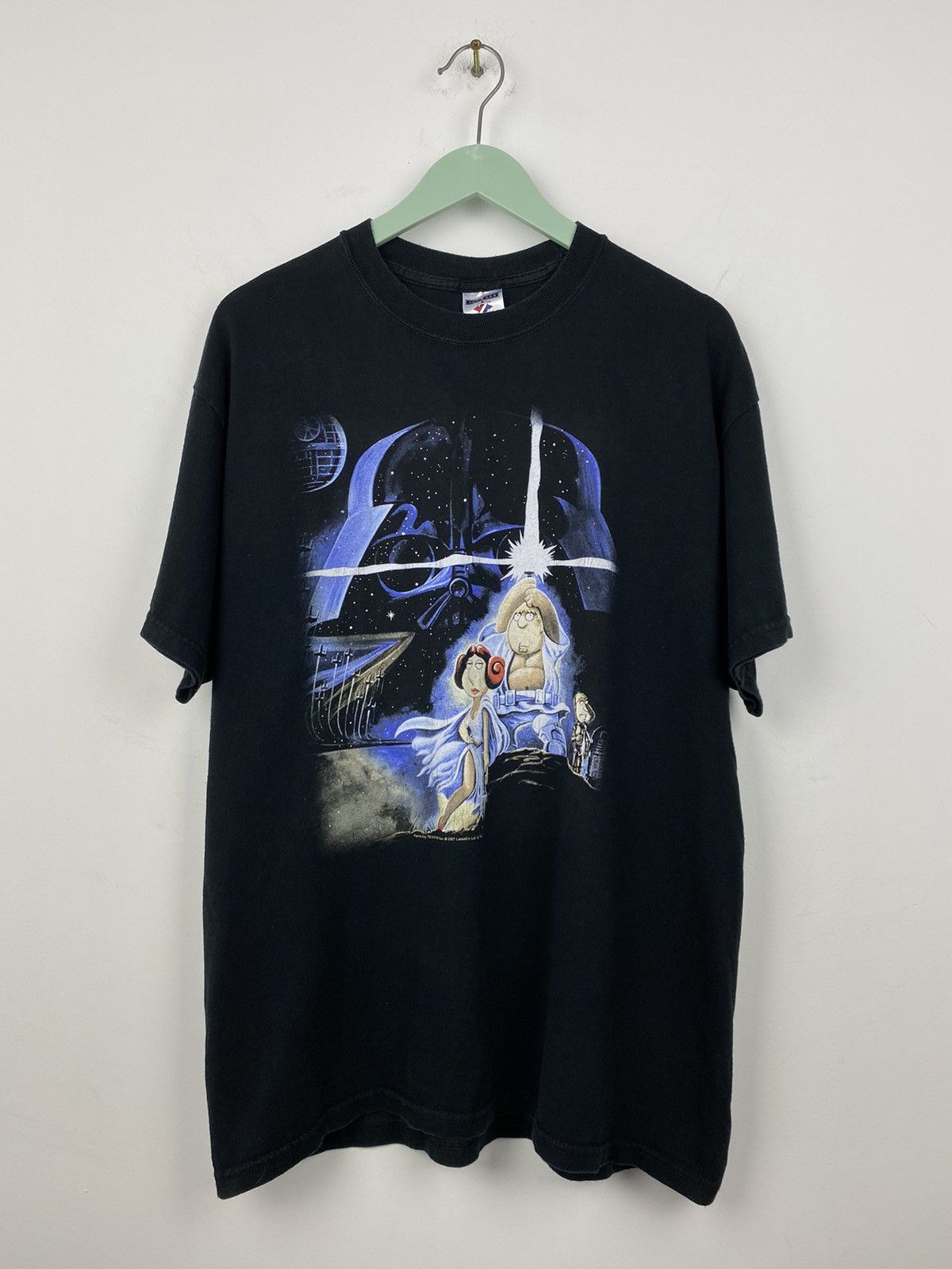 Vintage Vintage Family Guy Star Wars Lucasfilm 2007 T Shirt Vader Size US L / EU 52-54 / 3 - 1 Thumbnail