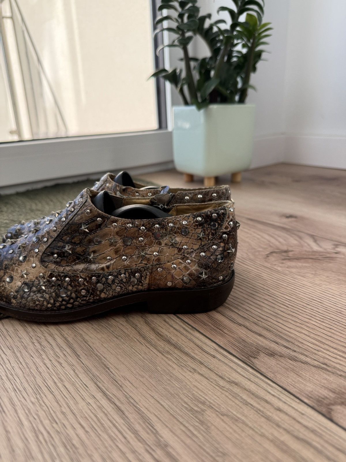 Jimmy Choo Jimmy Choo H&M snakes Leather Low-Top Sneakers White Women Size US 6 / IT 36 - 3 Thumbnail