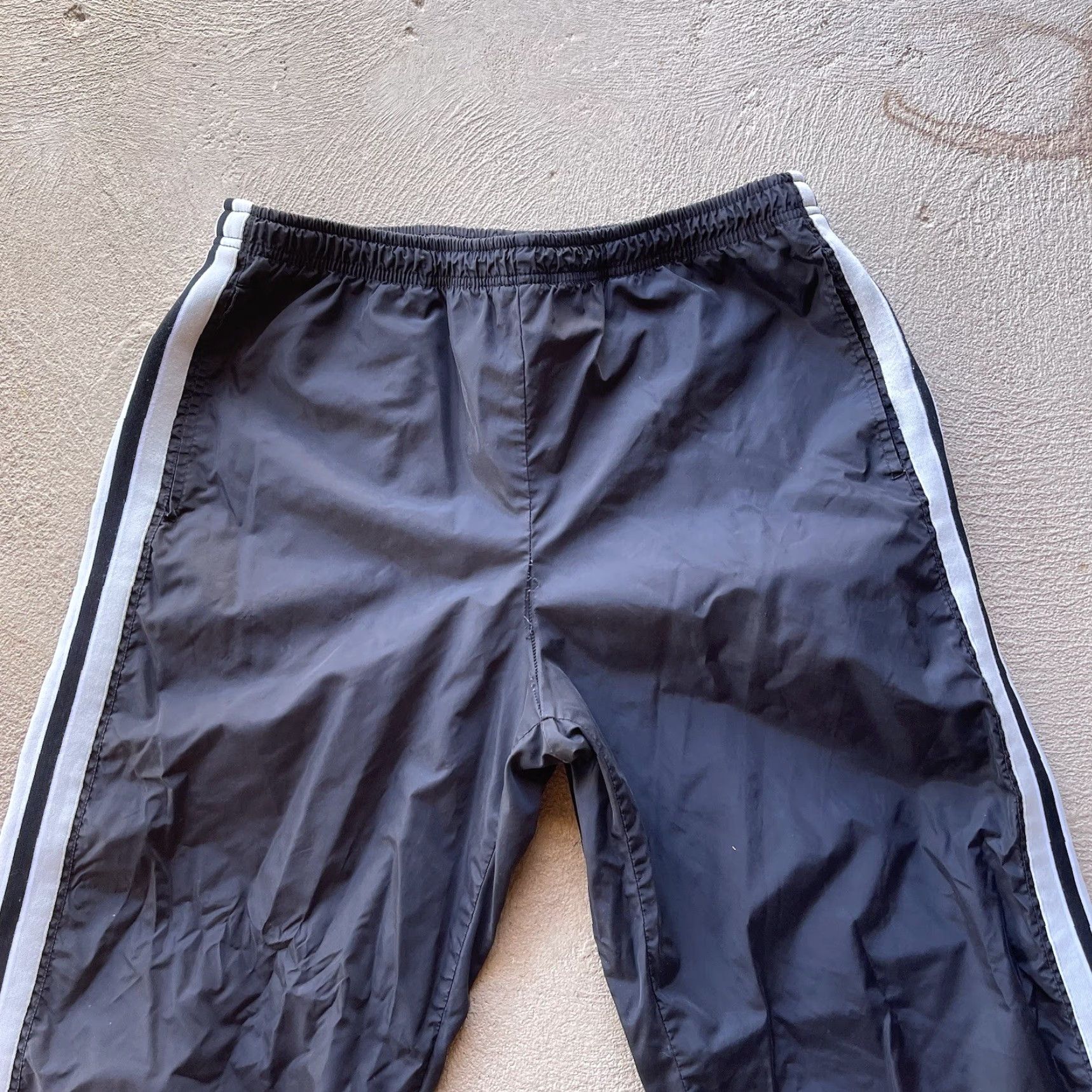 Nike Vintage Nike Pants Mens Large Black Windbreaker Track Elastic Waist Gym Size US 33 - 2 Thumbnail
