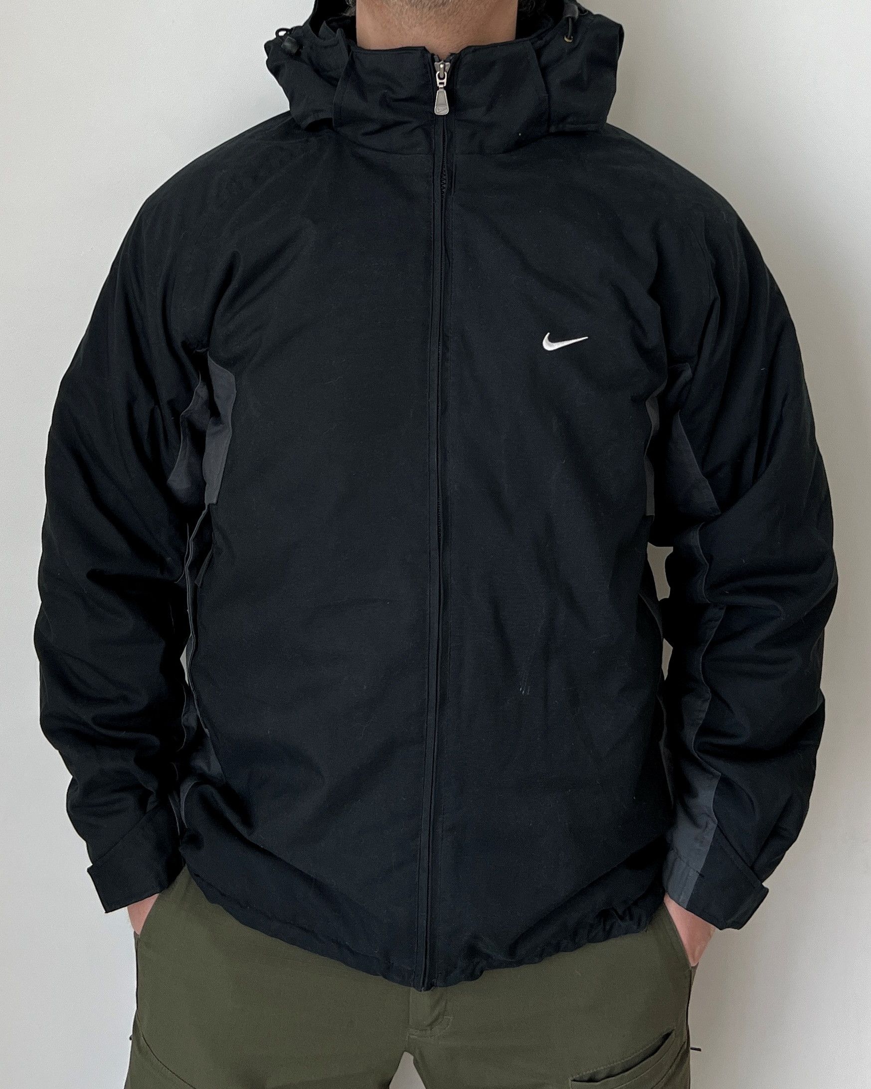 Nike VINTAGE Y2K NIKE EMBROIDERED LOGO INSULATED PUFFER JACKET Size US M / EU 48-50 / 2 - 1 Thumbnail