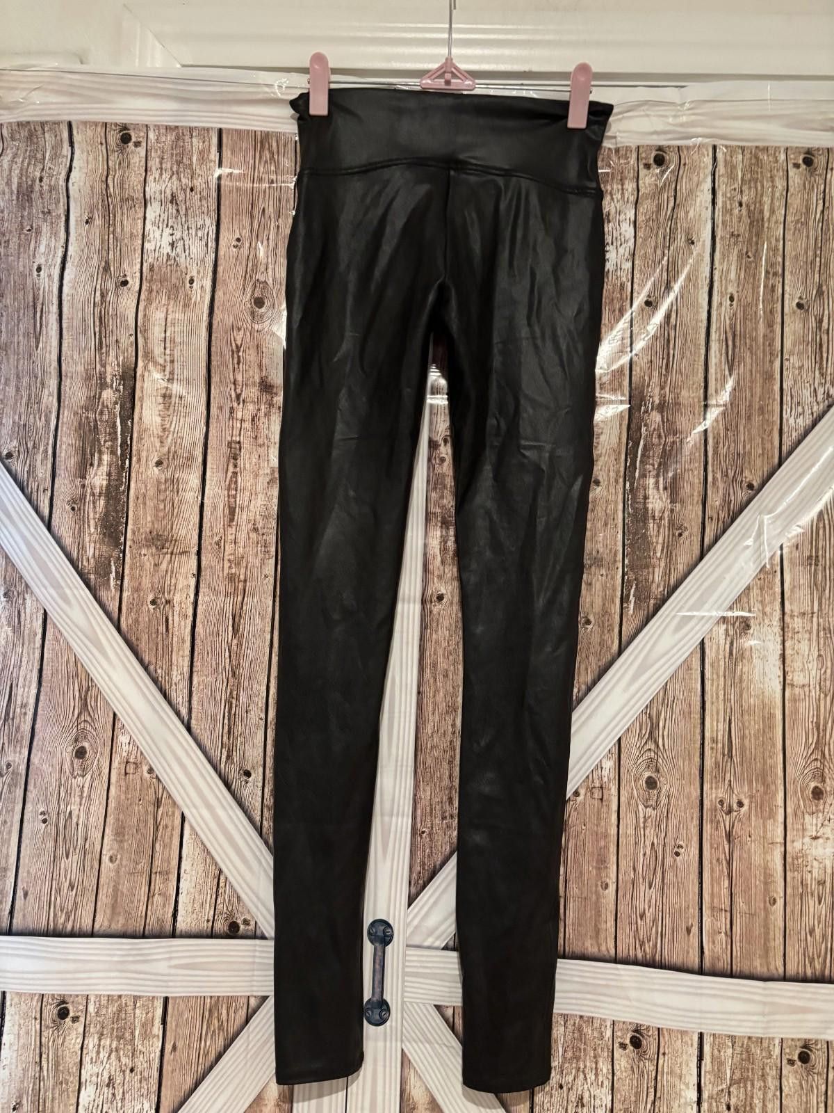 Domenico Spano Womens Spanx black leggings with sheen sz Mankle length #255 Size 32" / US 10 / IT 46 - 2 Thumbnail