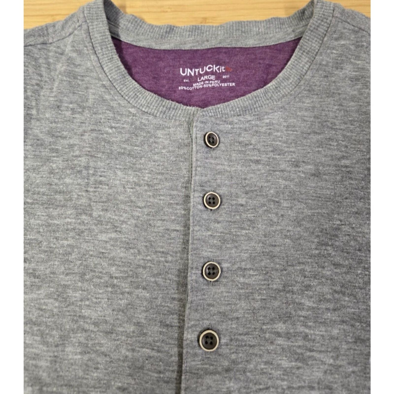 UNTUCKit UNTUCKit Henley Shirt Adult Large Gray Short Sleeve T-Shirt Logo Breothable Summer Regular Mens Size US L / EU 52-54 / 3 - 2 Thumbnail