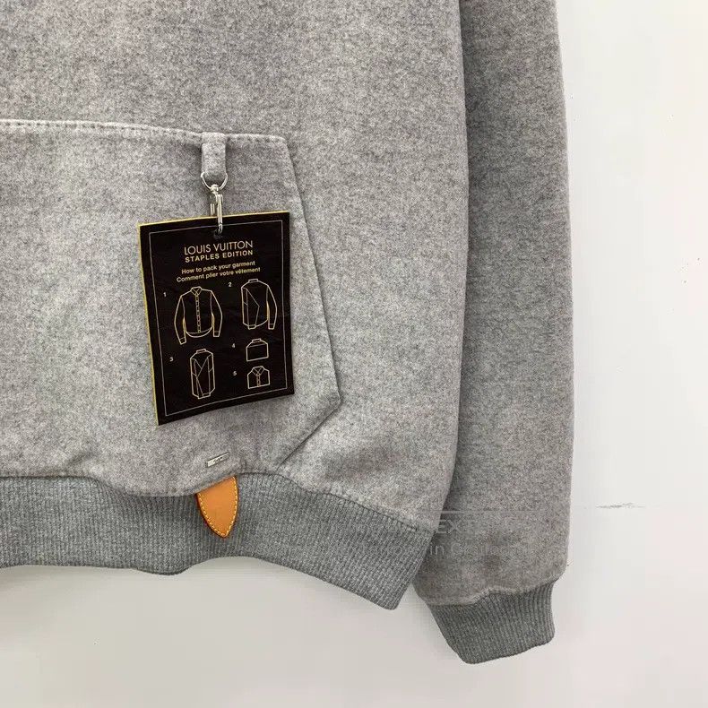 Louis Vuitton Louis Vuitton Grey tag sheet wool hooded long sleeve sweat Size US L / EU 52-54 / 3 - 4 Thumbnail