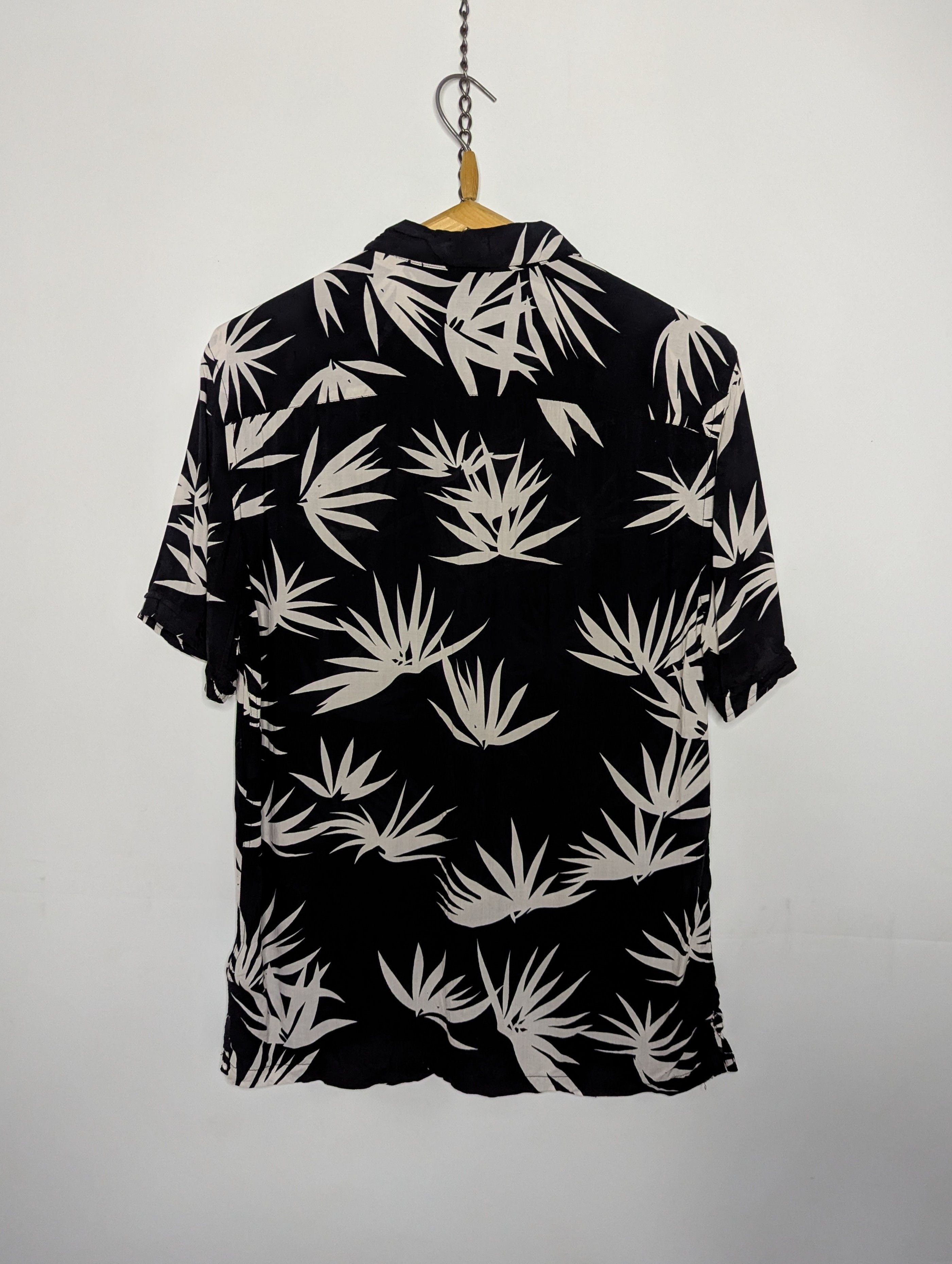 Allsaints ALLSAINTS BHUTAN Men`s Palm Tree Hawaiian Shir Size US M / EU 48-50 / 2 - 9 Thumbnail