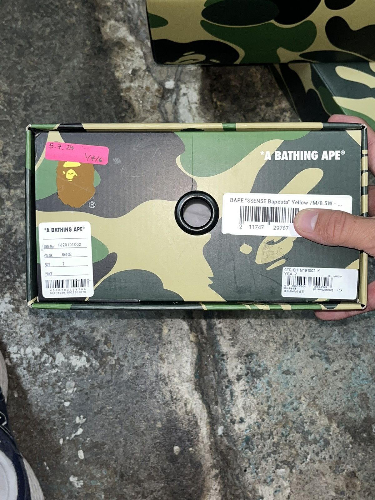 Bape × SSENSE Yellow Patent Bape Sta Size 7 Bapesta Size US 7 / EU 40 - 7 Thumbnail