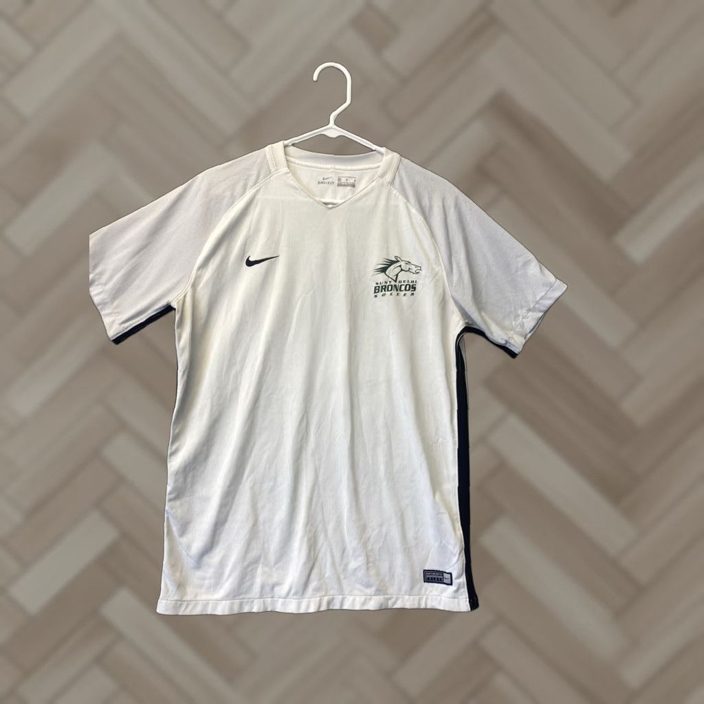 Nike NIKE Dri-Fit Tailwind V-Neck Shirt Men's L White, Solid, Athletic, Short Sleeve, Breathable, Quick Dry, Reflective, Pockets, Casual Activewear Size US L / EU 52-54 / 3 - 1 Thumbnail