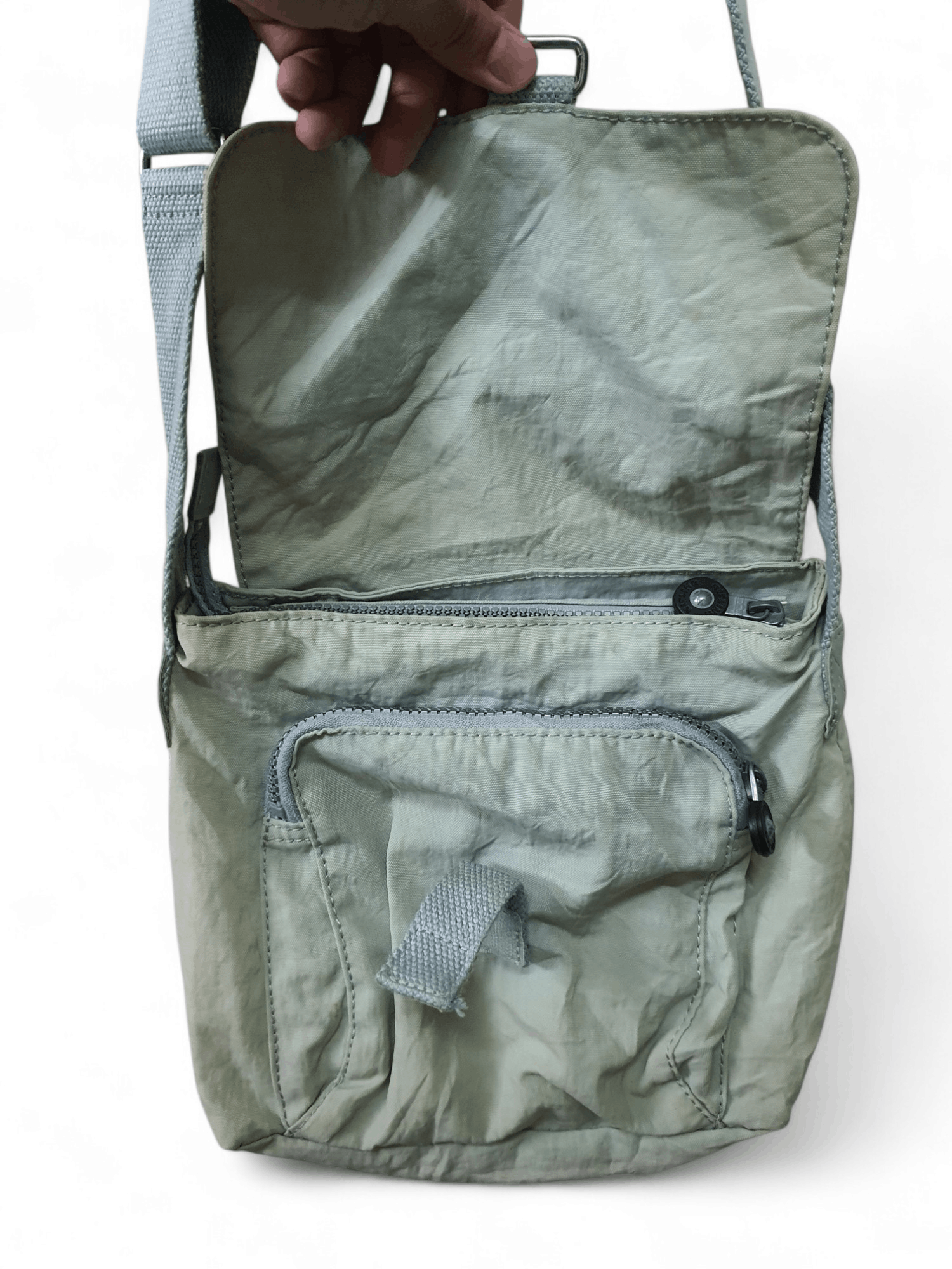 Japanese Brand Abanu M crossbody bag in a light green or olive color Size ONE SIZE - 7 Thumbnail