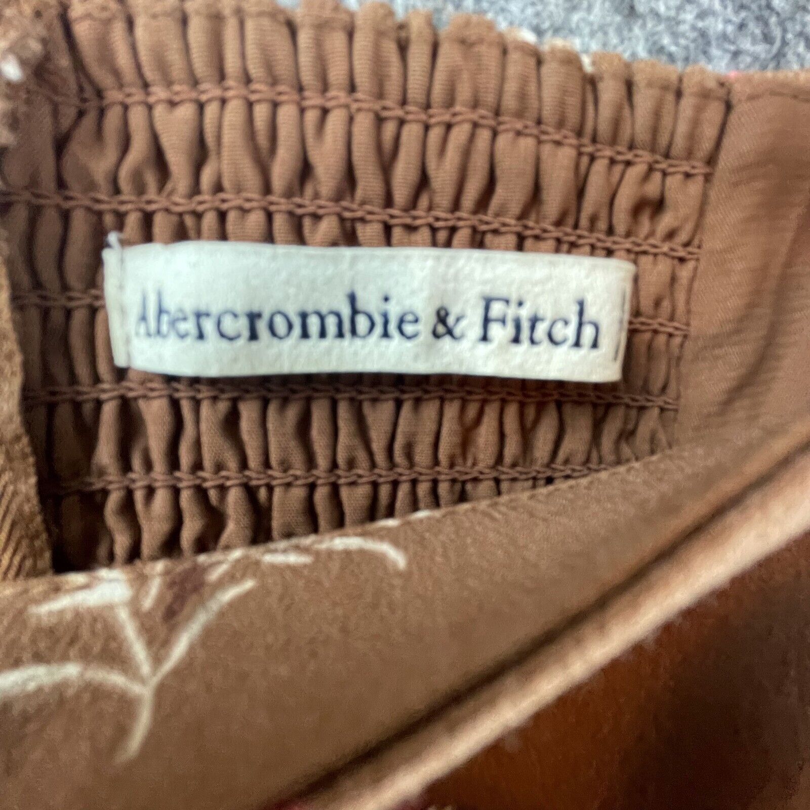 Abercrombie & Fitch Abercrombie & Fitch Dress S Brown Smocked Babydoll Romantic Size S / US 4 / IT 40 - 3 Thumbnail