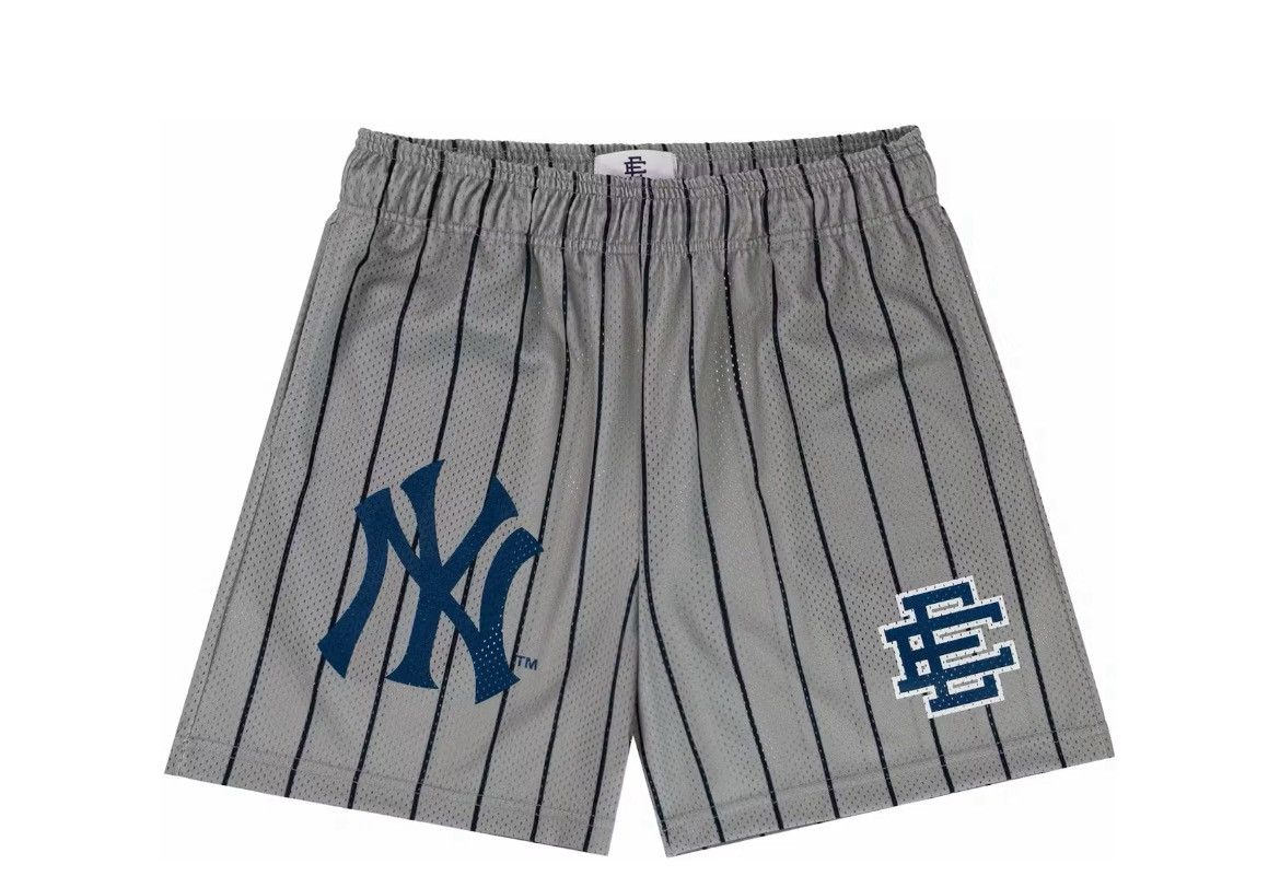 Eric Emanuel Eric Emanuel grey NY Yankees shorts medium Size US 30 / EU 46 - 1 Thumbnail
