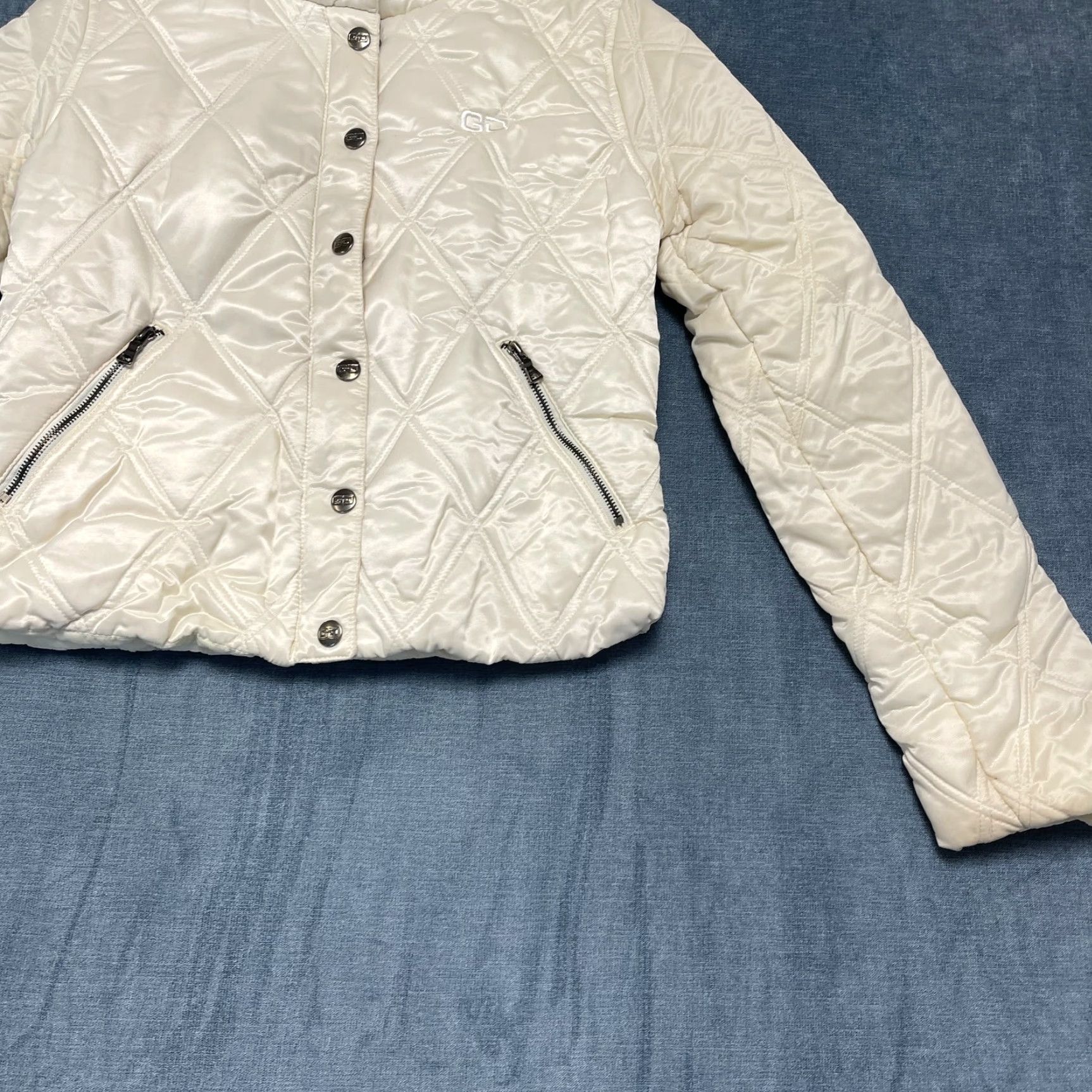 Guess VINTAGE Guess Puffer Jacket Womens M White Fleece Lined Quilted Snap Front Y2K Size M / US 6-8 / IT 42-44 - 2 Thumbnail