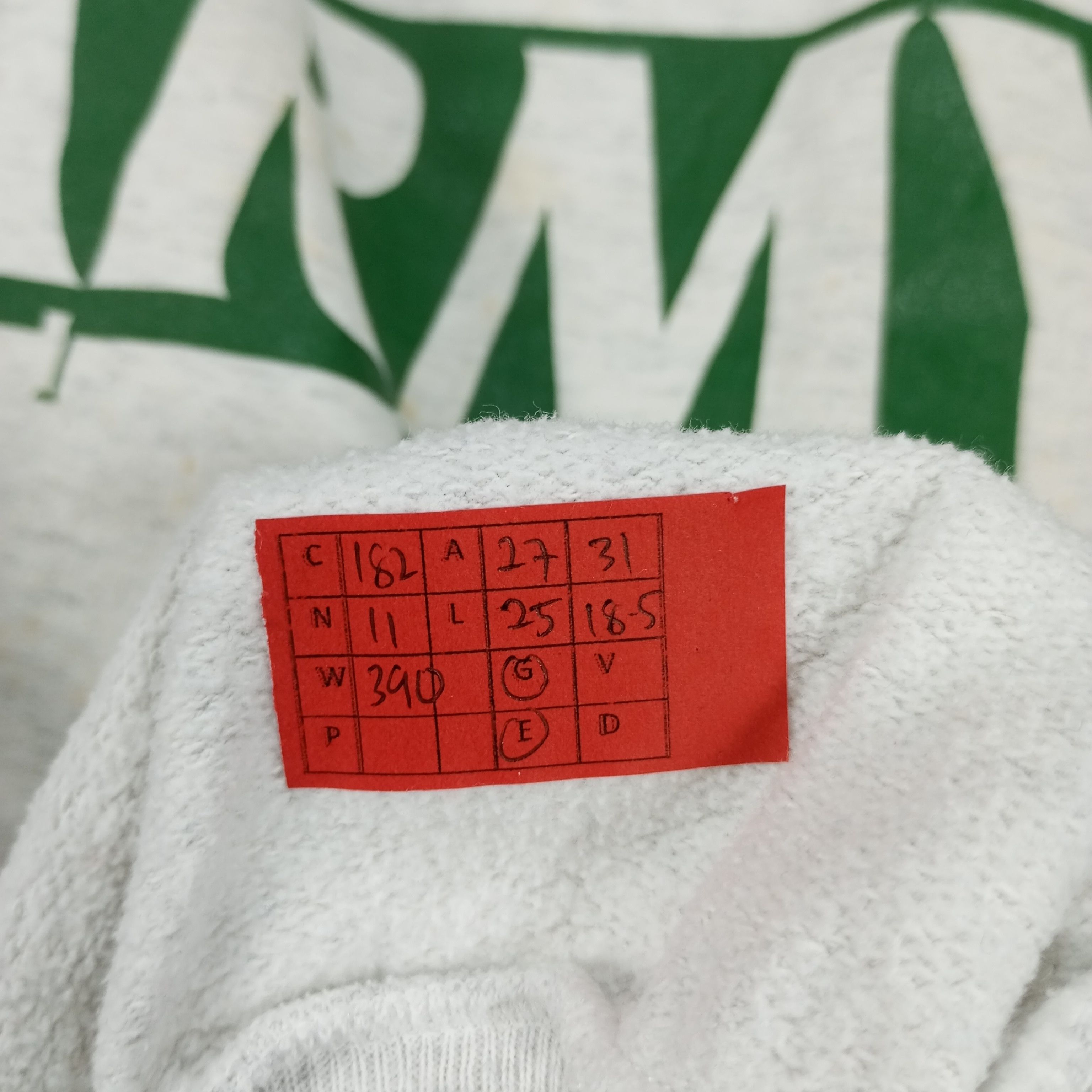 Vintage Army Times Center Design Sweatshirt Size US XXL / EU 58 / 5 - 10 Thumbnail