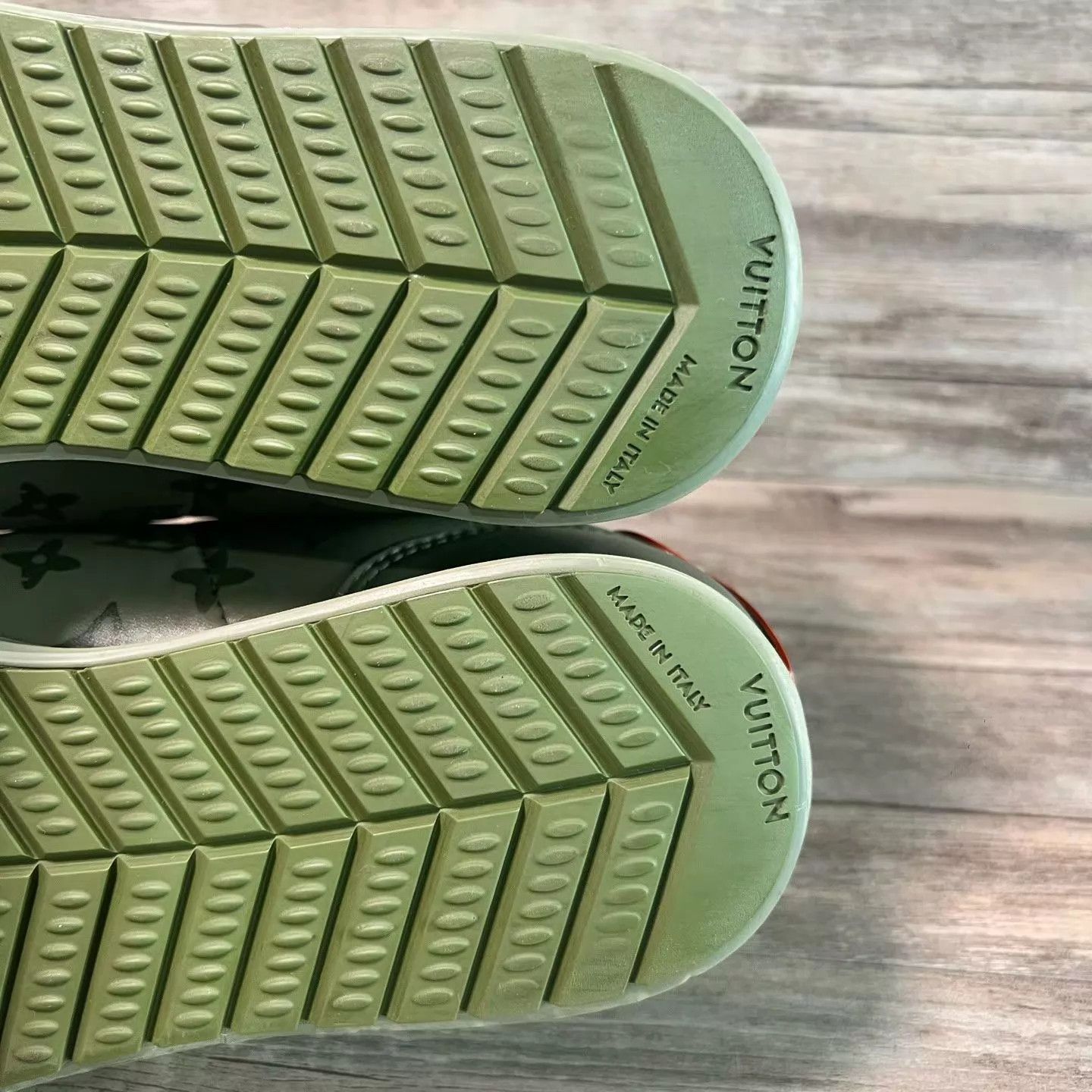 Louis Vuitton LV x Nigo Buttersoft FW25 Green Cortez Sheepskin UK9 / 43 Size US 10 / EU 43 - 7 Thumbnail