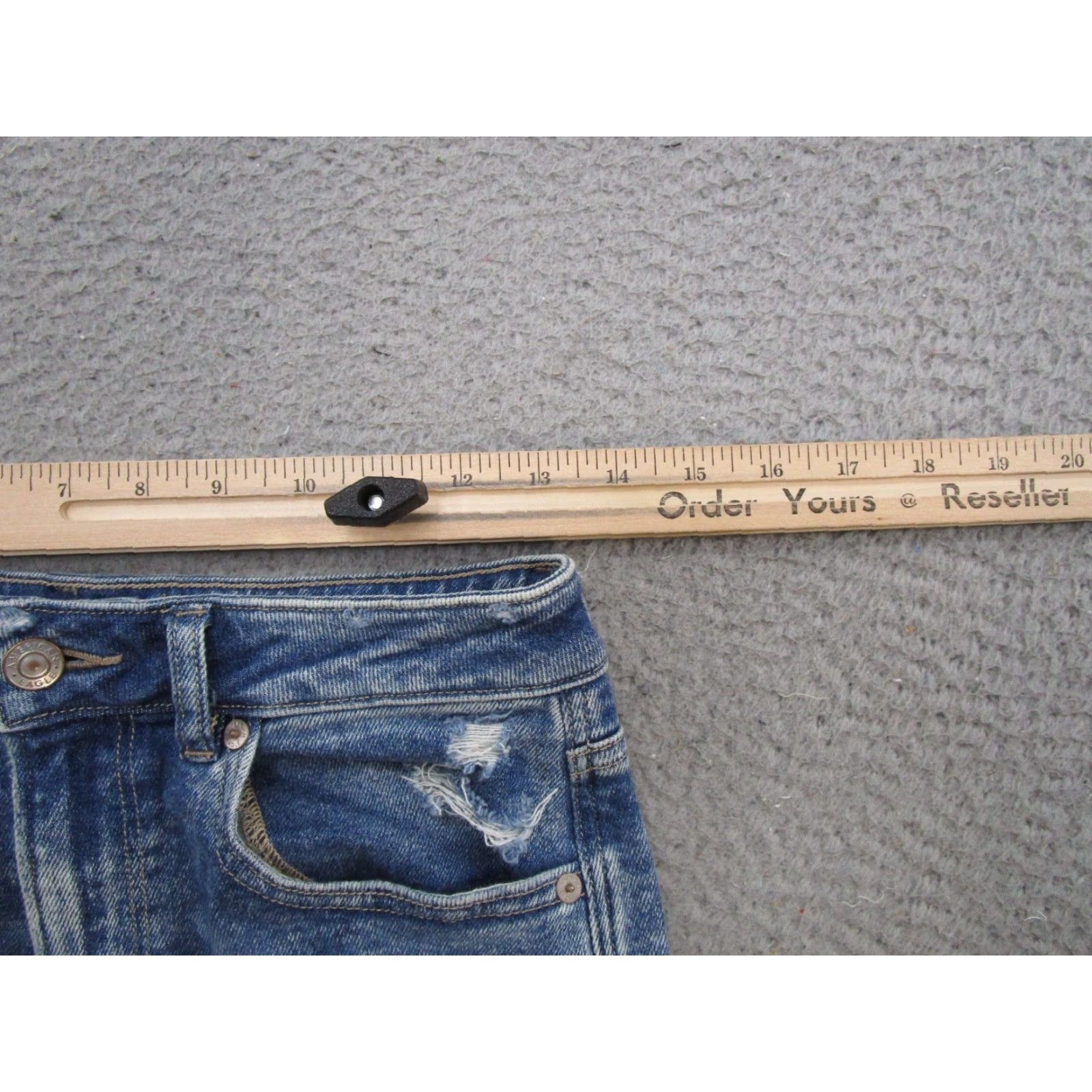 American Eagle Outfitters American Eagle Outfitters High Rise Distressed Denim Mom Jeans Women's Size 4 Regular Blue 90s Style Mens, Womens Size 27" / US 4 / IT 40 - 7 Thumbnail