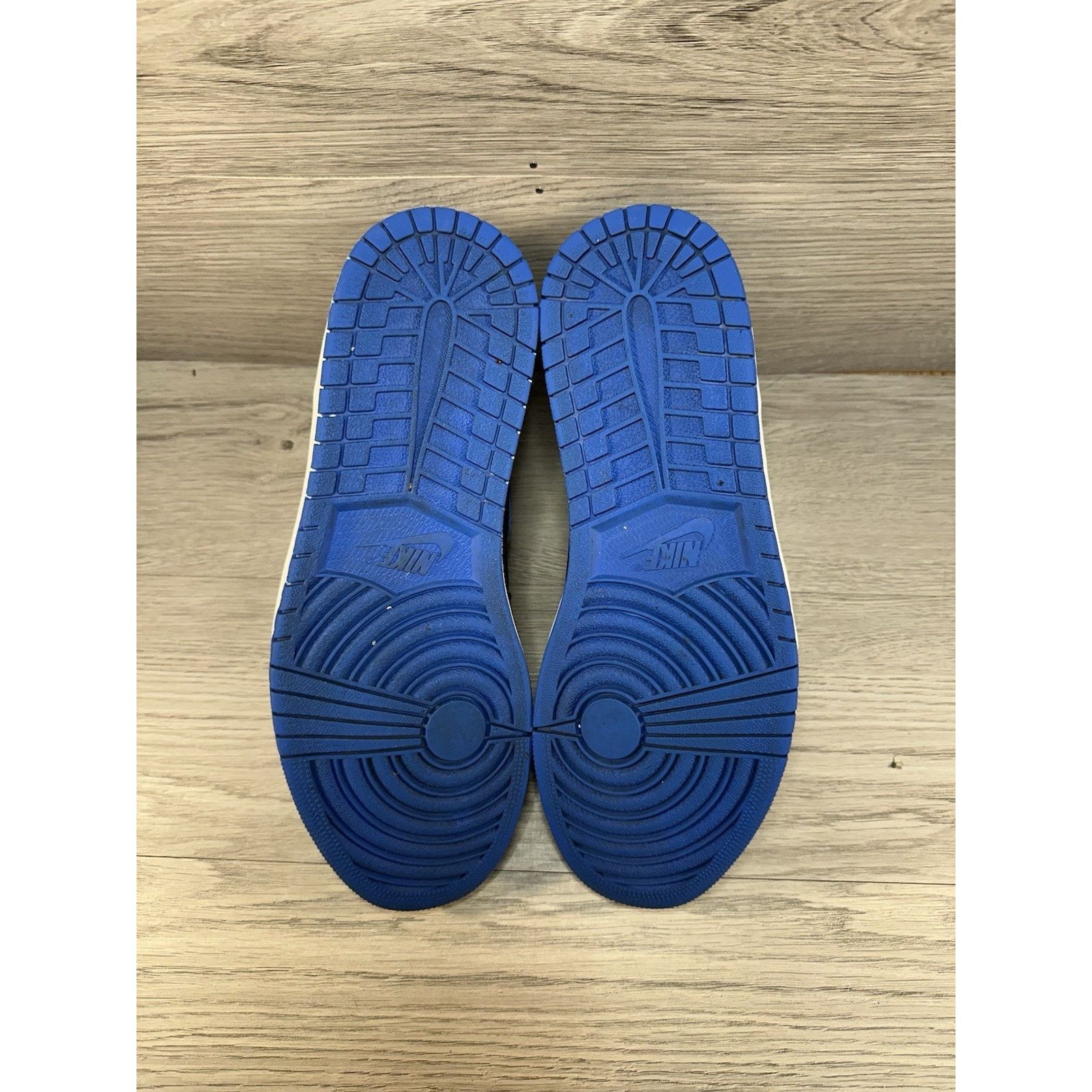 Jordan Brand Jordan 1 Retro OG High Royal 2017 - Size 12 Size US 12 / EU 45 - 6 Thumbnail