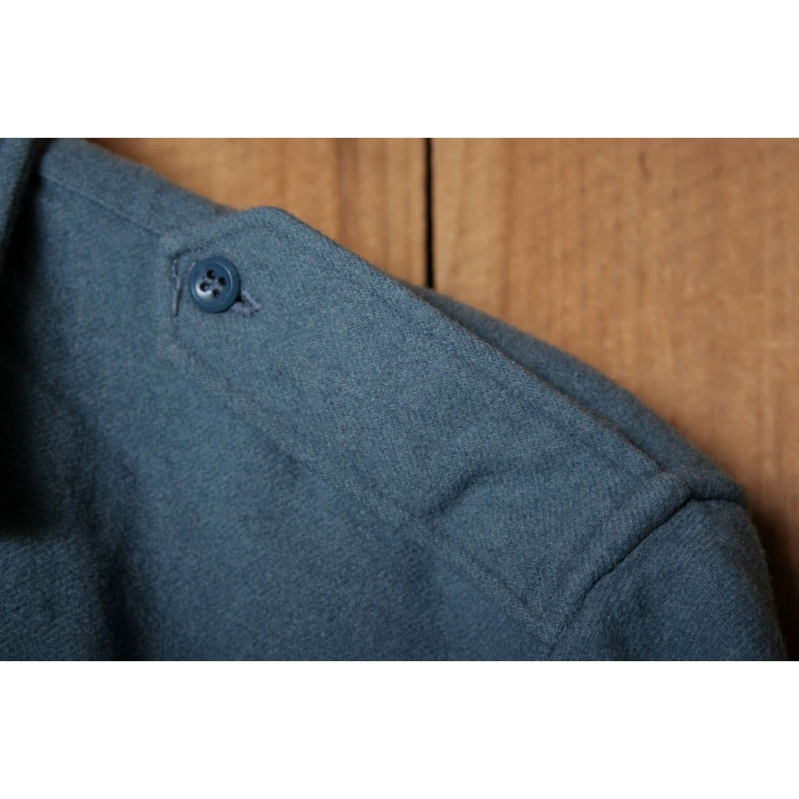 Vintage VINTAGE LANIFICIO PECCI Blue Wool Button Front Army Shirt Sz. S/M Mens Wool Button-Up Epaulettes Navy Blue Shirt Mens S/M Size US S / EU 44-46 / 1 - 3 Thumbnail