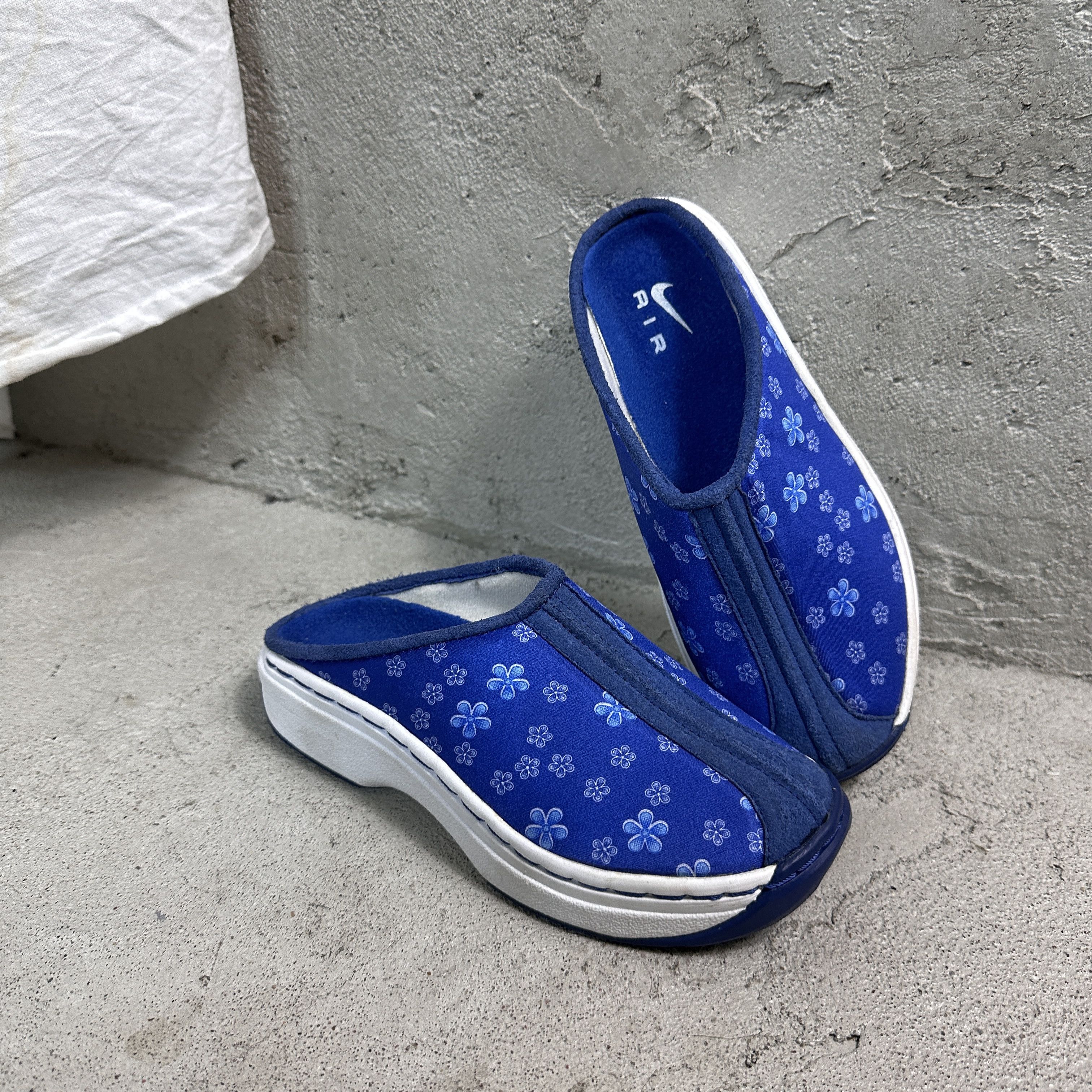 Nike × Vintage Vintage Nike Osaka Flower Mule 00s shoes Size US 6 / IT 36 - 1 Thumbnail