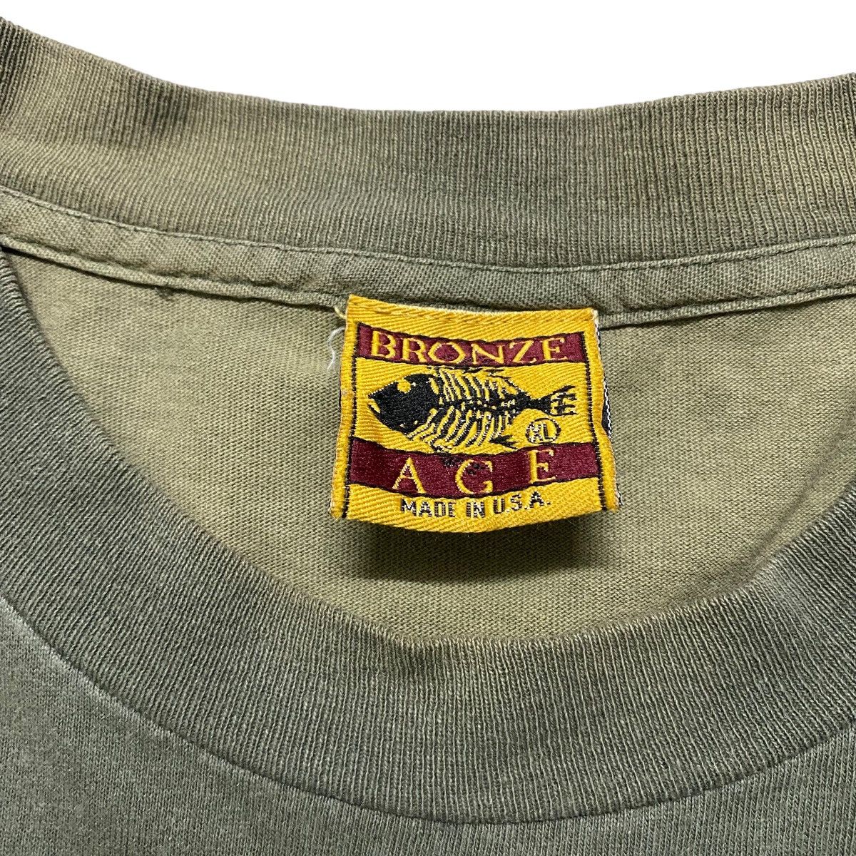 Vintage Vintage 90s Bronze Age Shirt Sunfaded Size US XL / EU 56 / 4 - 12 Thumbnail