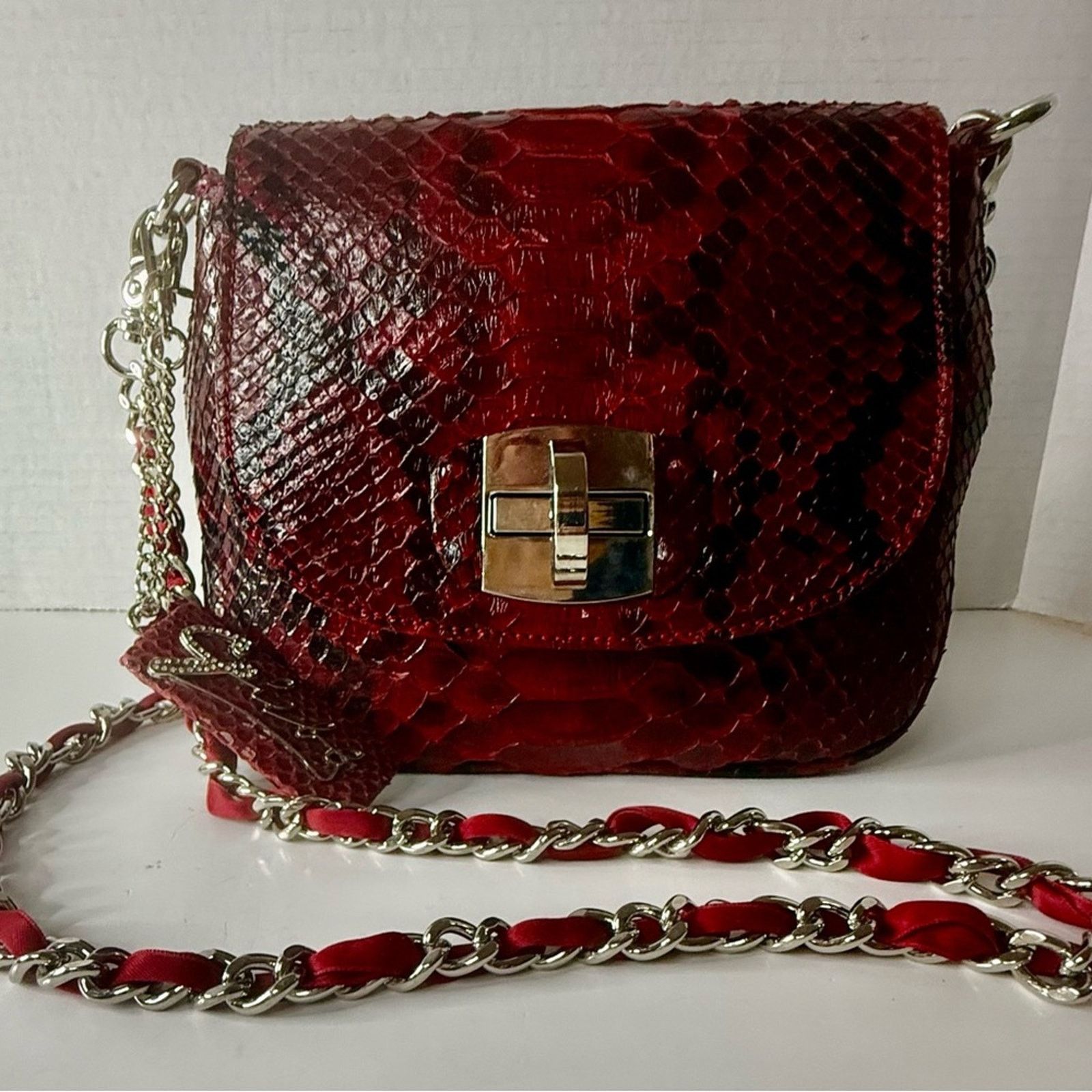 & Other Stories Ghilbi Red Snakeskin Crossbody Bag w?removable strap and tag Size ONE SIZE - 11 Thumbnail