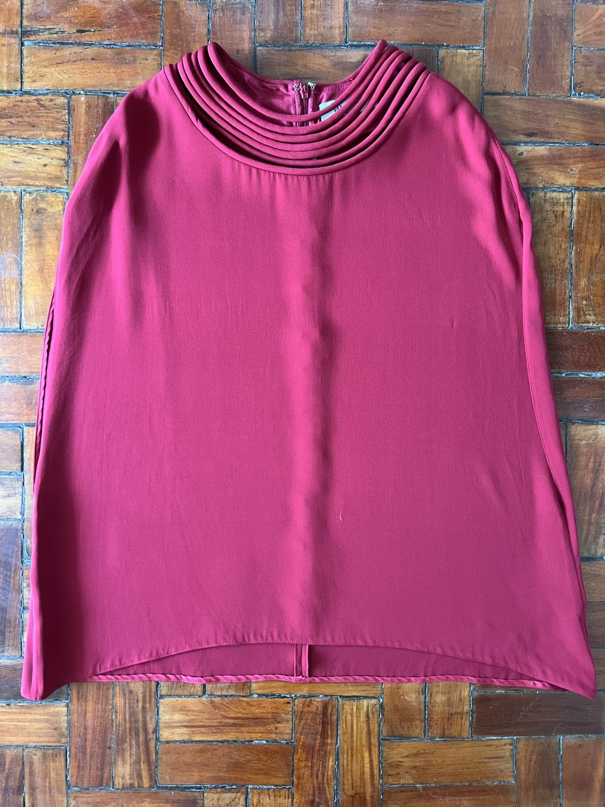 Valentino Valentino by Pierpaolo cape top Size S / US 4 / IT 40 - 1 Thumbnail