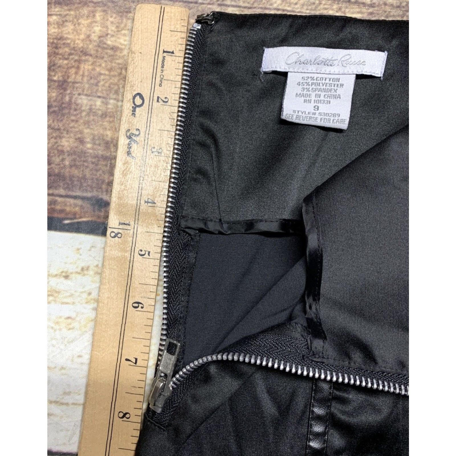 Vintage Charlotte Russe Mini Skirt Size 9 Side Zipper Cotton Black Womens Short Faux Leather Style Mini Skirt Size 30" / US 8 / IT 44 - 5 Thumbnail