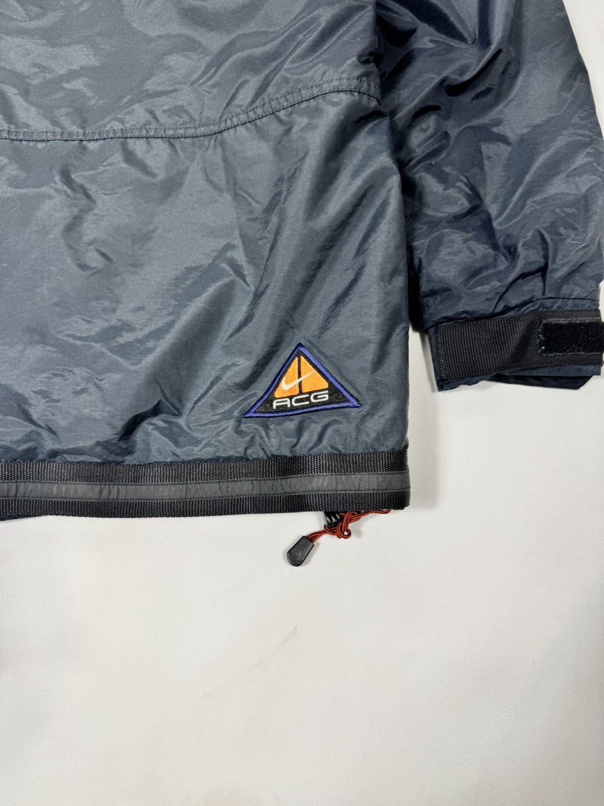 Nike ACG Vintage Nike ACG Distressed Down Jacket Size US L / EU 52-54 / 3 - 18 Thumbnail