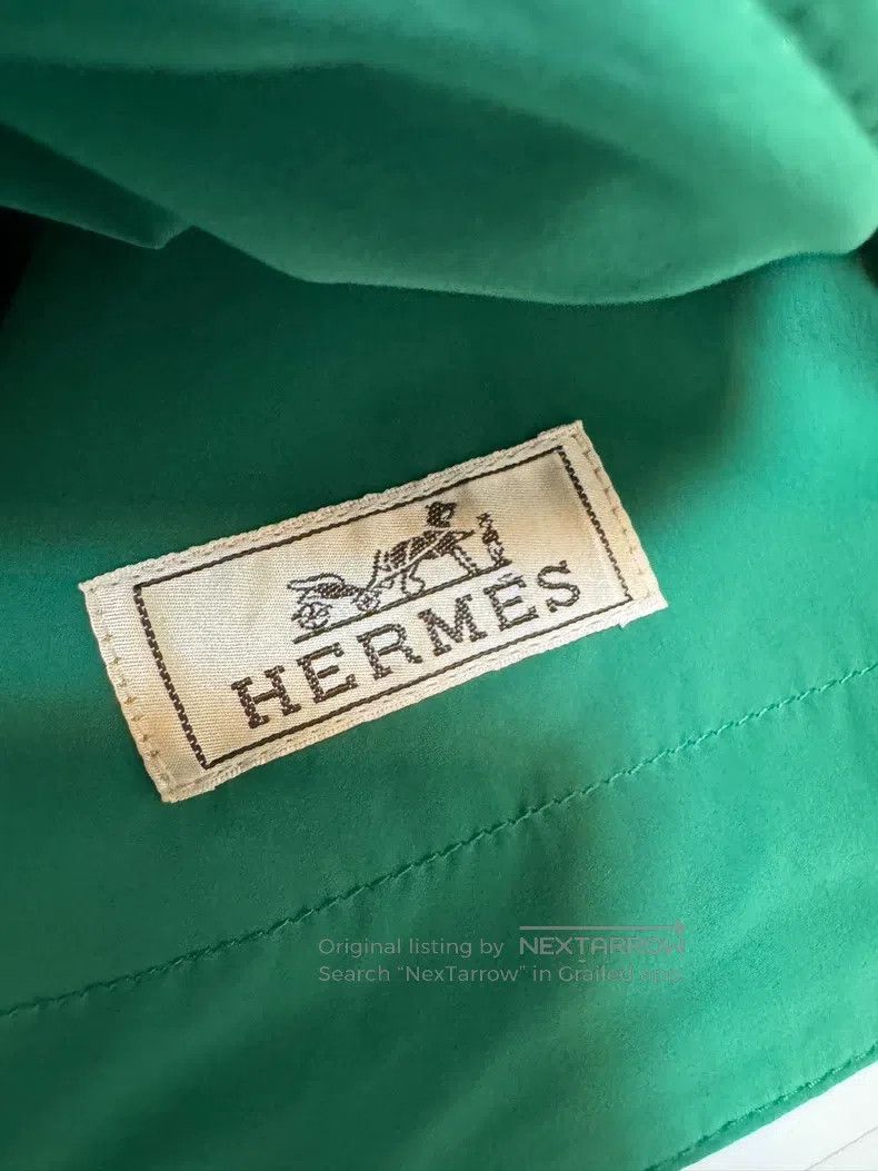 Hermes Hermes Vest, capsule vest. Hood can be stowed away. Size US M / EU 48-50 / 2 - 6 Thumbnail