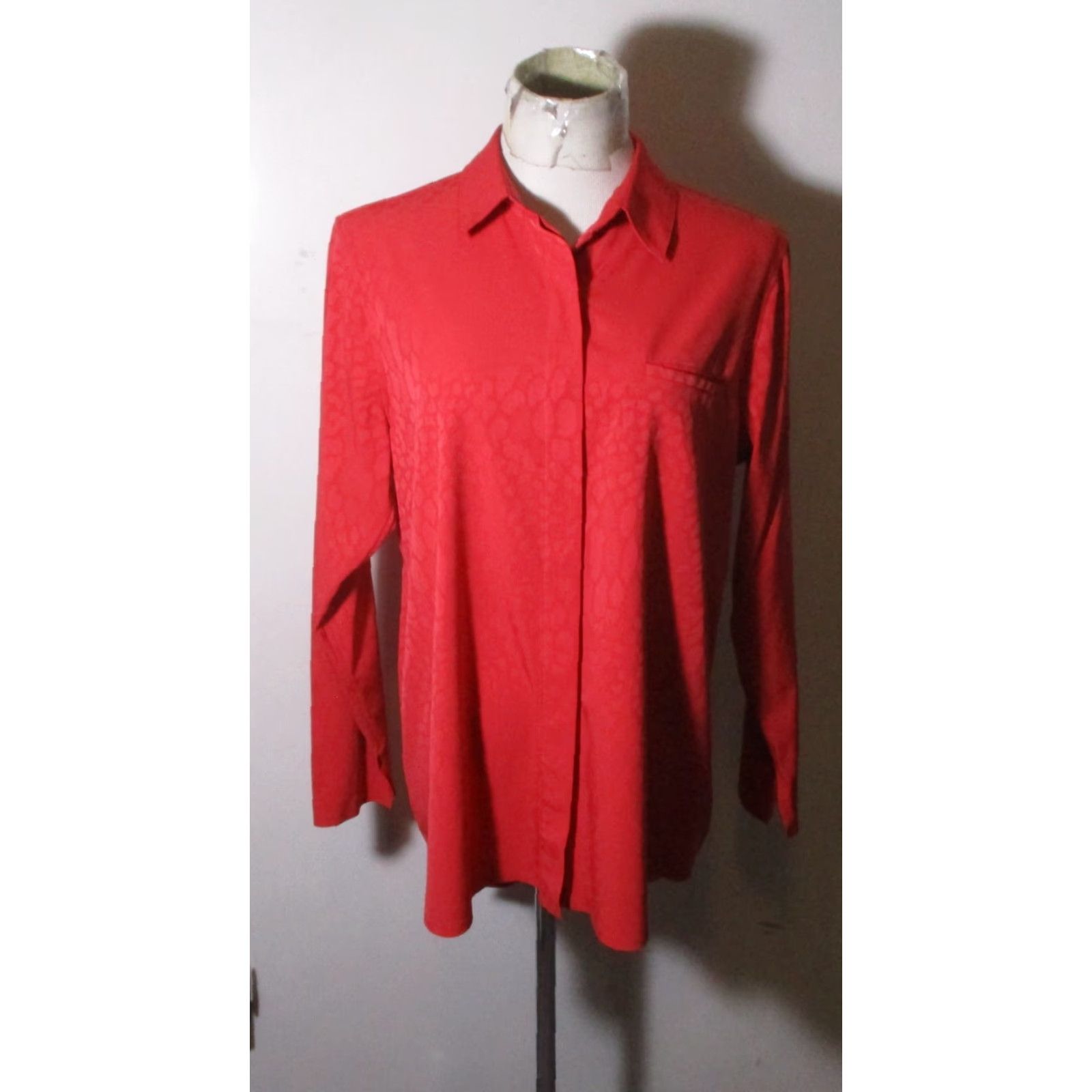 Athleta Athleta Blouse Shirt Red L Women Stretch Long Sleeve Tunic Modern Casual 100% Polyester Spandex Size L / US 10 / IT 46 - 2 Thumbnail