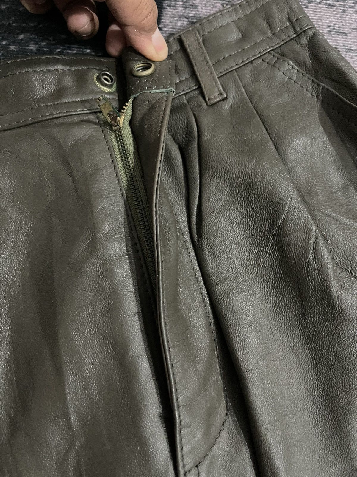 Hai Sporting Gear × Issey Miyake Vintage Issey Miyake Skirt Leather By Hai Sporting Gear Size 26" / US 2 / IT 38 - 7 Thumbnail