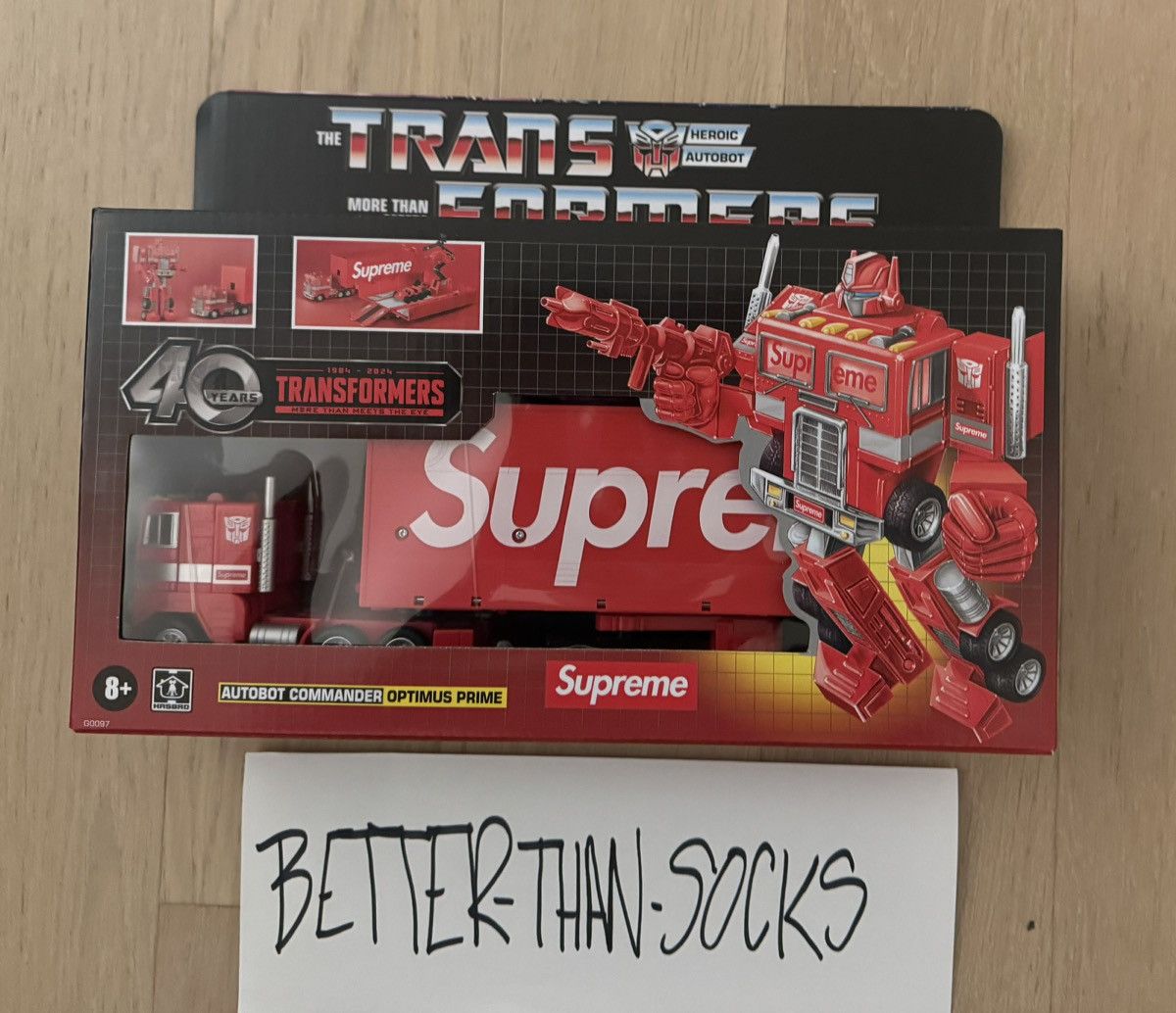 Supreme × Transformers Supreme®/Transformers G1 Optimus Prime Figure IN HAND Size ONE SIZE - 1 Thumbnail