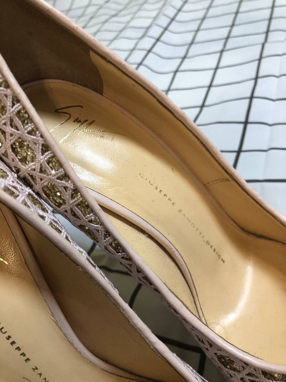 Giuseppe Zanotti GIUSEPPE ZANOTTI Pink Leather Glitter Platform Pumps Size US 9.5 / IT 39.5 - 3 Thumbnail