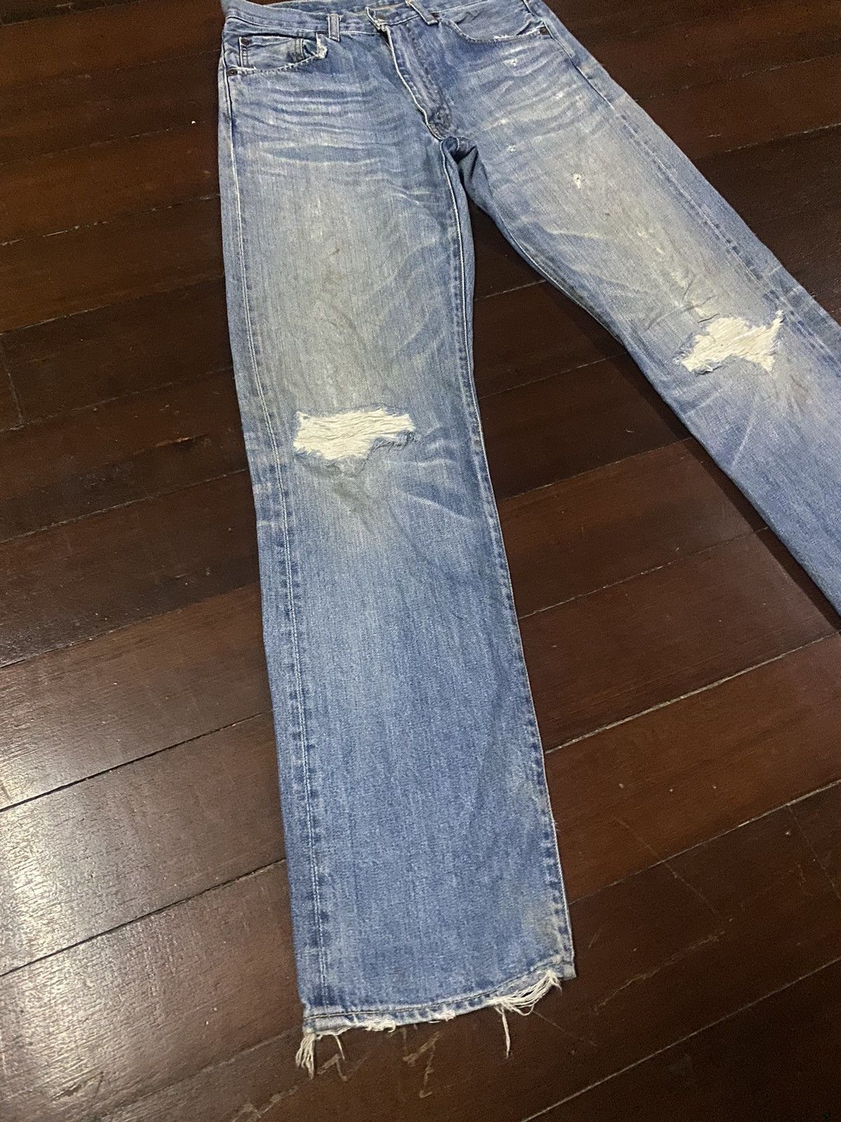 Levi's Vintage Clothing FIRE 🔥 VINTAGE 90s LEVIS BIG E 502 LVC distressed SELVEDGE Size US 33 - 5 Thumbnail