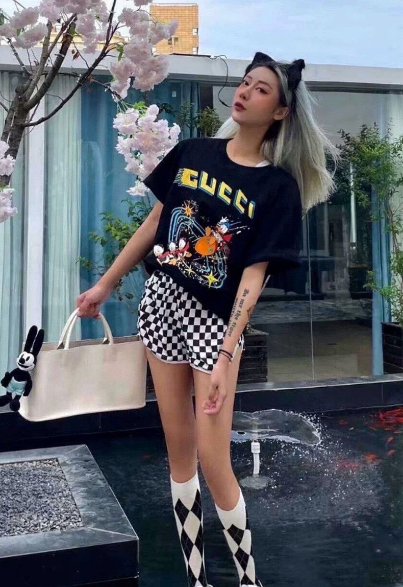 Gucci Gucci Co-branded Donald Duck cosmic print round-neck short Size US L / EU 52-54 / 3 - 7 Thumbnail