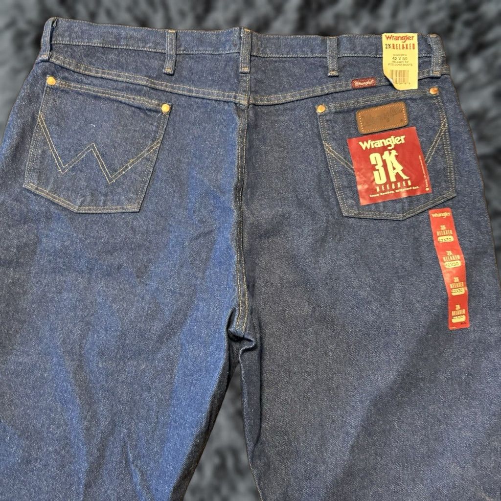Wrangler VINTAGE Wrangler Jeans 42x30 Relaxed Denim Western Cowboy Boot Cut Mens Regular 42x30 Blue Cotton 5-Pocket Size US 42 / EU 58 - 1 Thumbnail