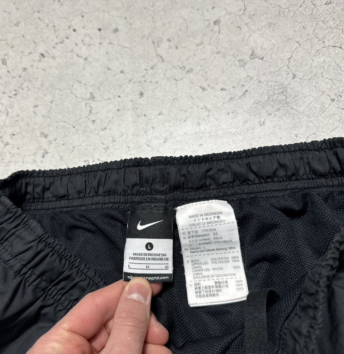 Nike Nike Vintage Baggy Track Pants Joggers Black Drill Swoosh Size US 34 / EU 50 - 4 Thumbnail