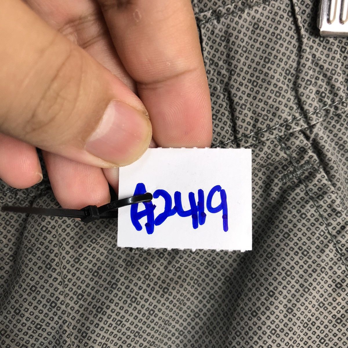 Japanese Brand Uniqlo Grey Multipocket cargo Cropped short Pants #A2419 Size US 28 / EU 44 - 13 Thumbnail