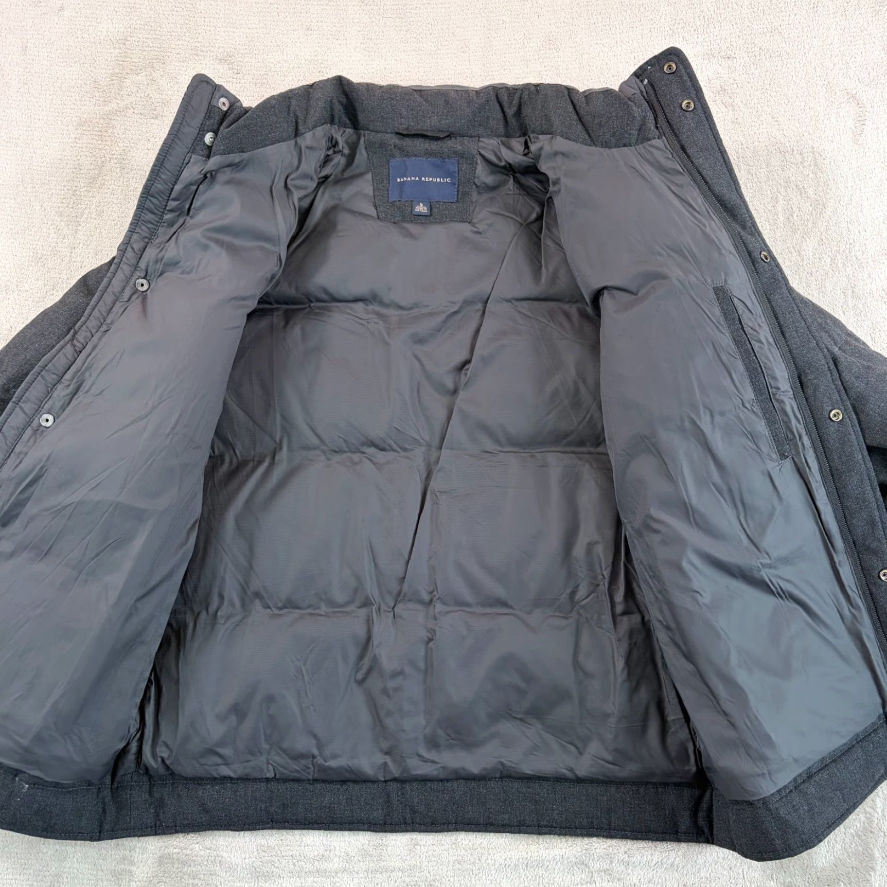 Banana Republic Banana Republic Down Puffer Jacket Men Small Grey Wool Blend Hidden Hood Zip Light Insulated Winter Casual City Classic Outdoor N/A Mens Size US S / EU 44-46 / 1 - 4 Thumbnail